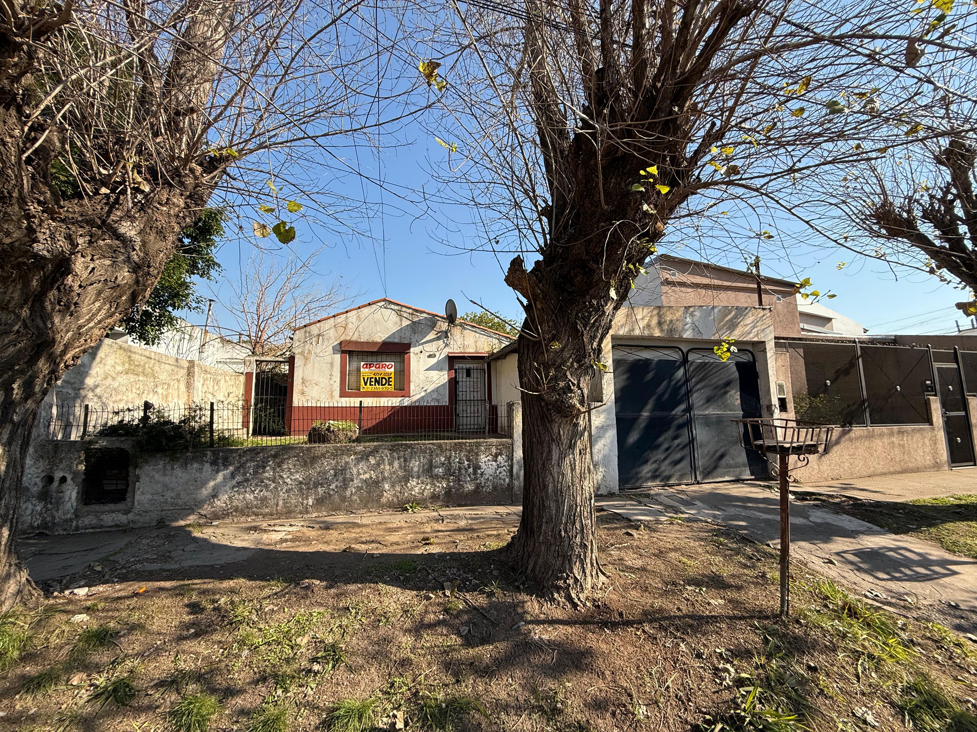 venta - Casa a reciclar en Quilmes Este 