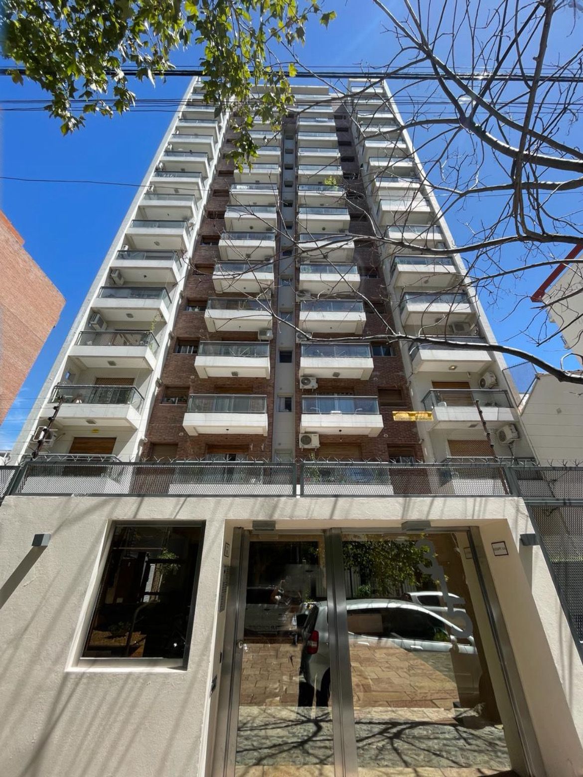 venta - Departamento de 3 ambientes con cochera a la venta