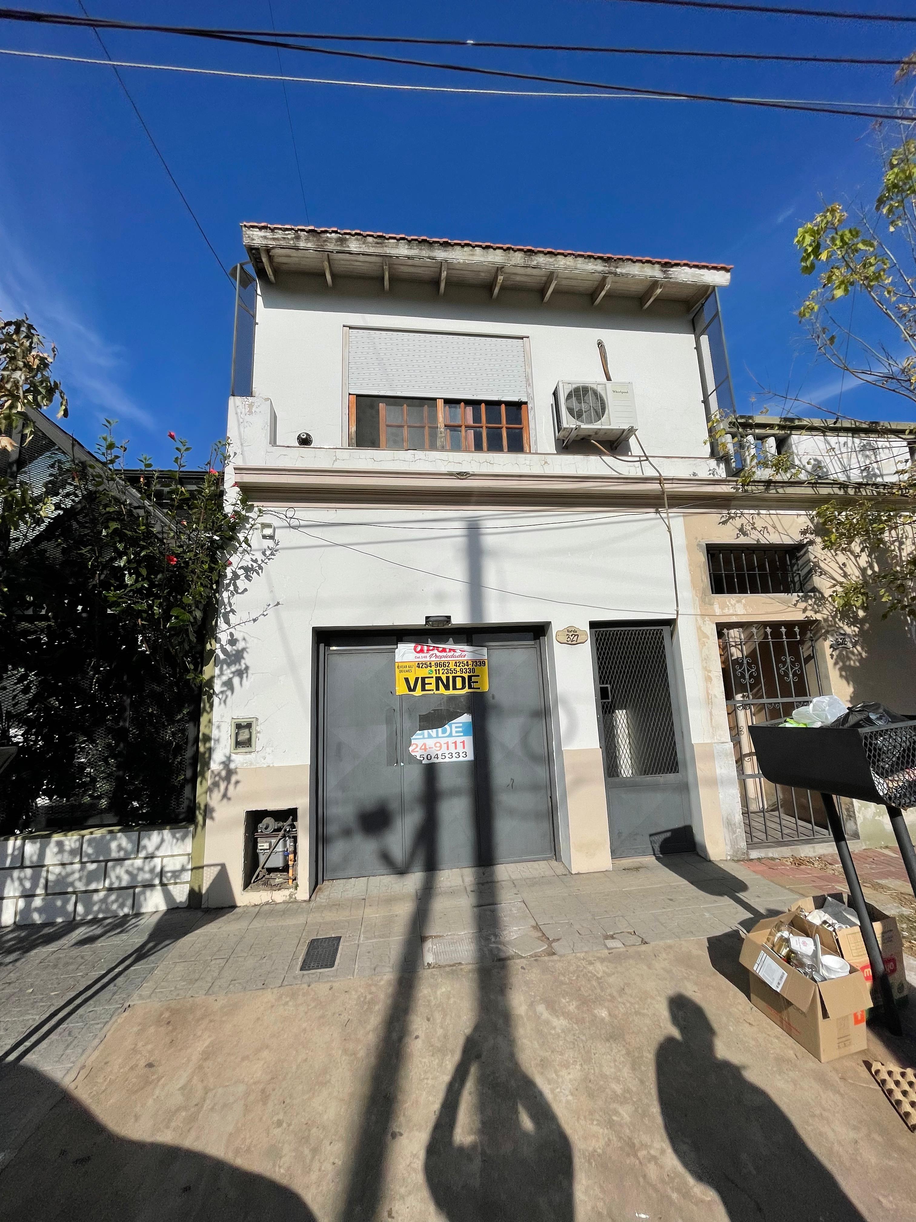 venta - PH en dos plantas en Quilmes Este