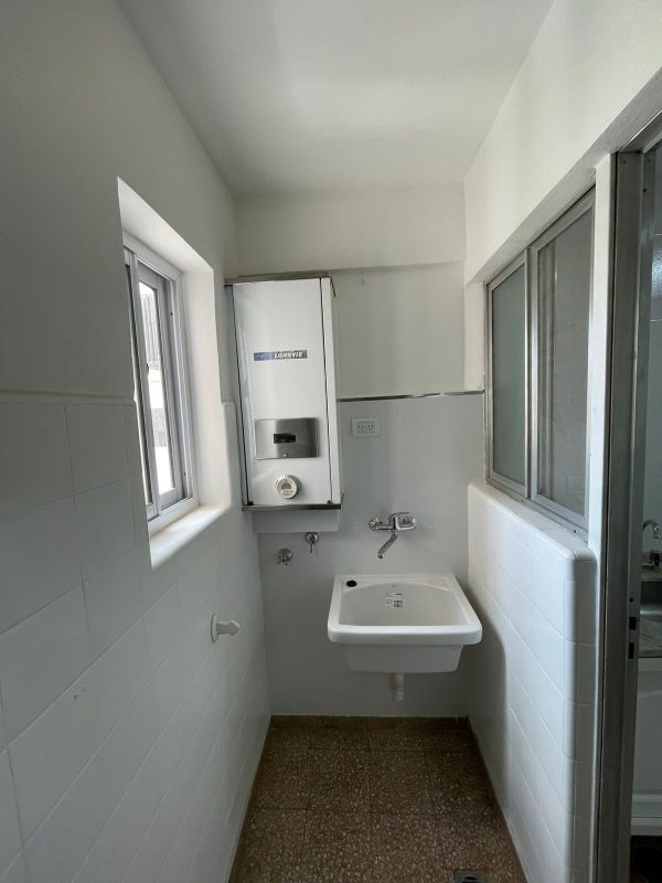 aparopropiedades - Departamento de 2 ambientes a la venta 