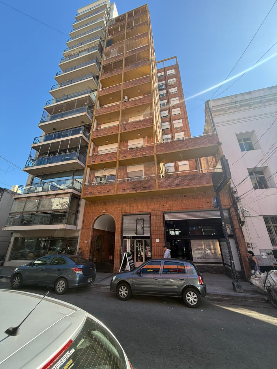 venta - Departamento de 3 ambientes en Quilmes Centro