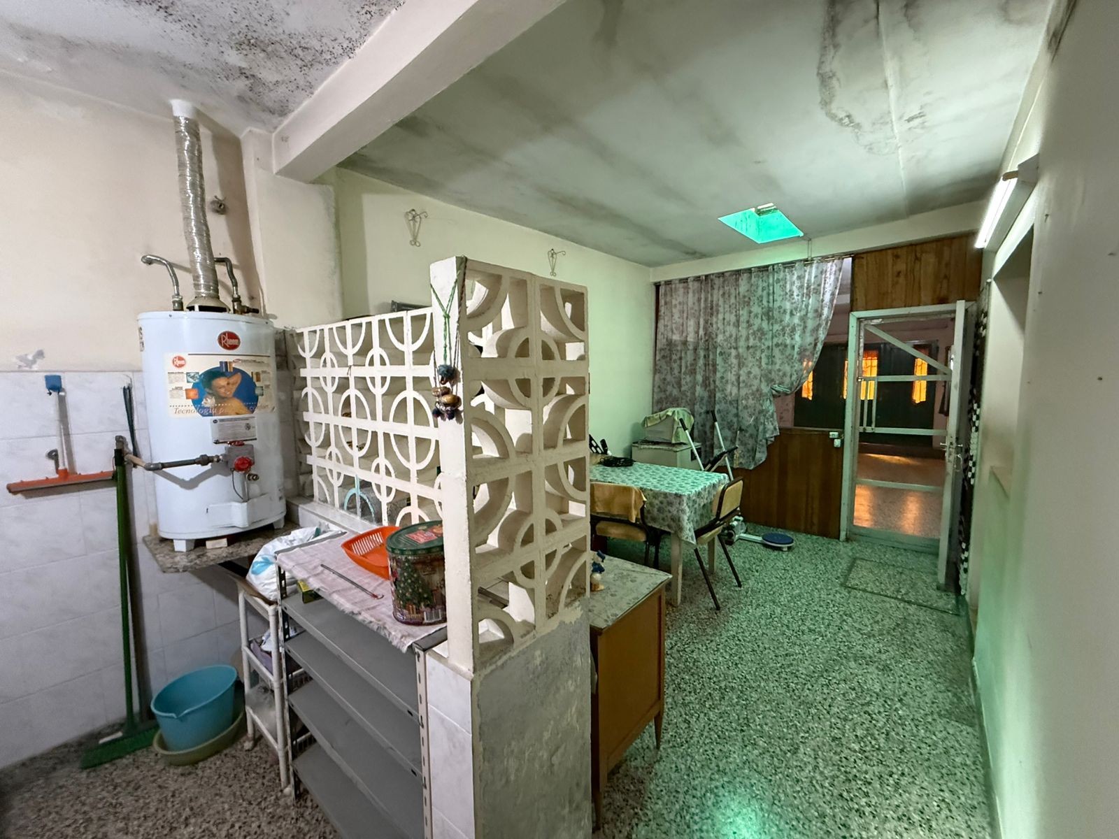 aparopropiedades - Casa a la venta en Quilmes Este