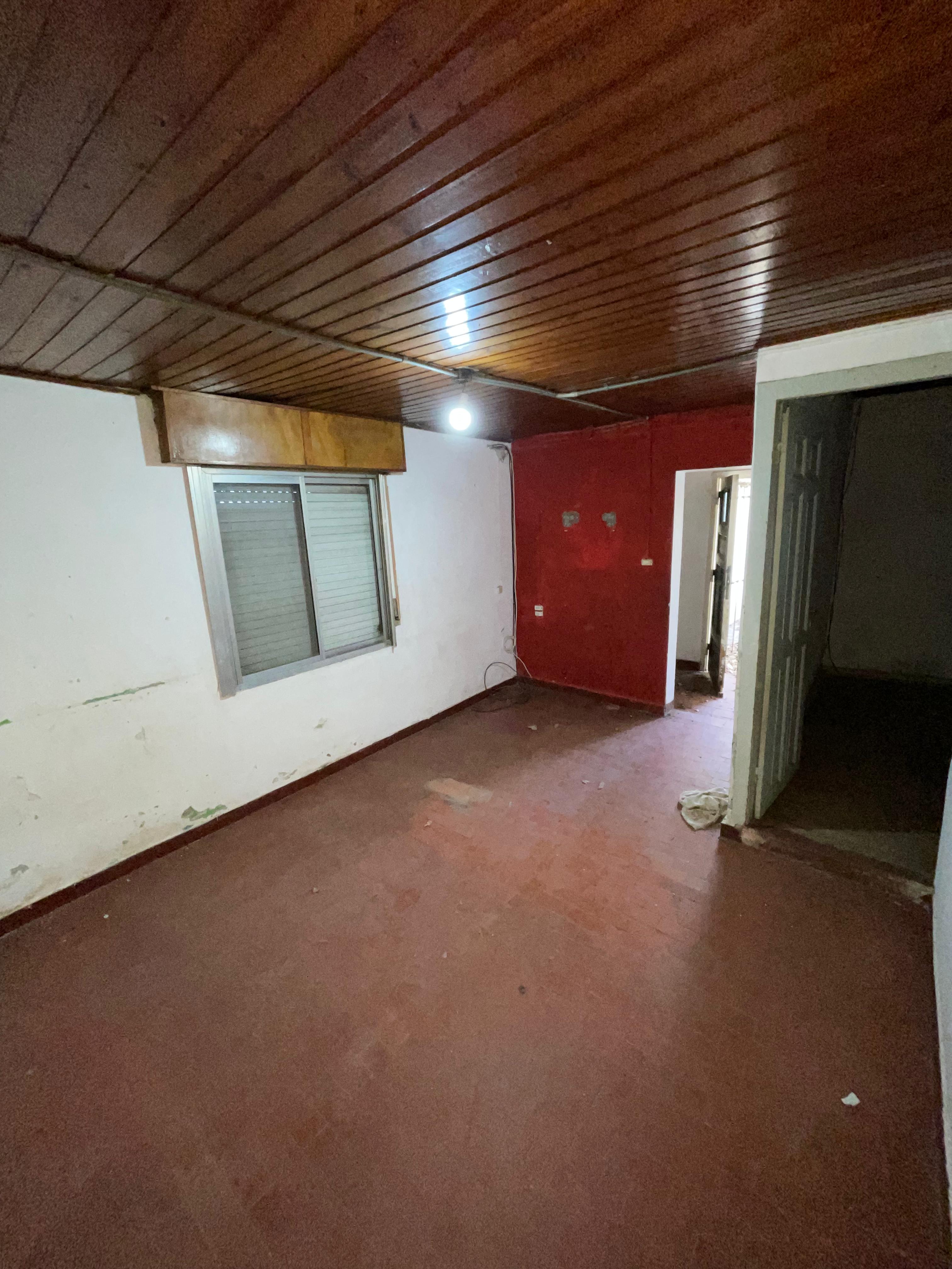 aparopropiedades - Casa a reciclar en Quilmes Este 