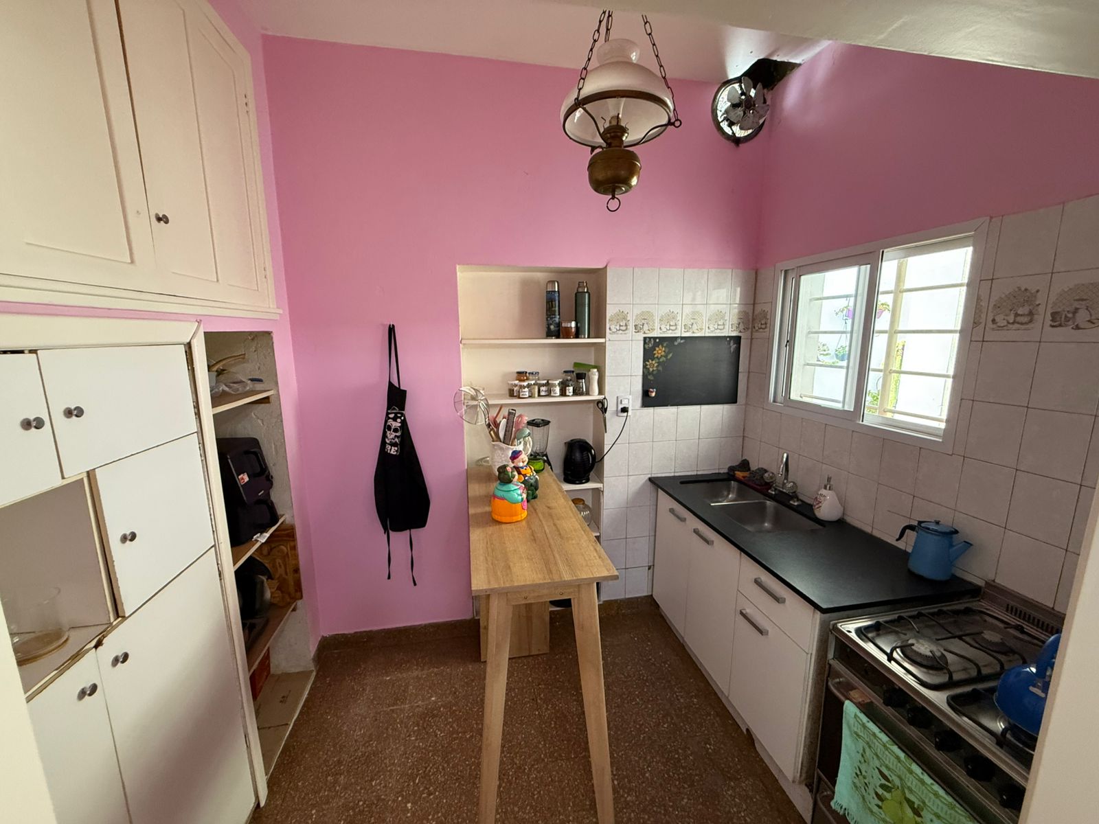 aparopropiedades - Casa en zona Residencial de Quilmes a la venta