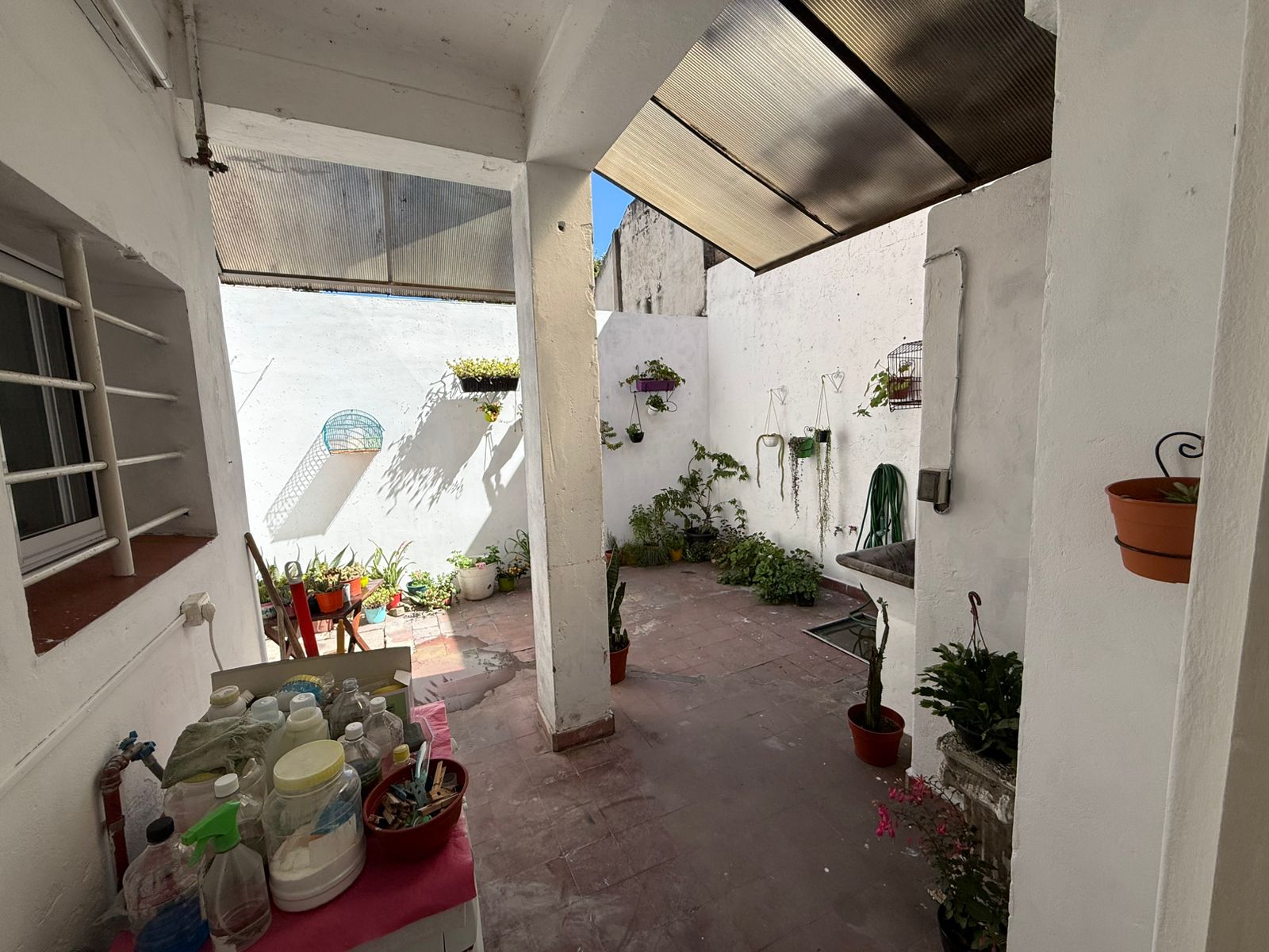 aparopropiedades - Casa en zona Residencial de Quilmes a la venta