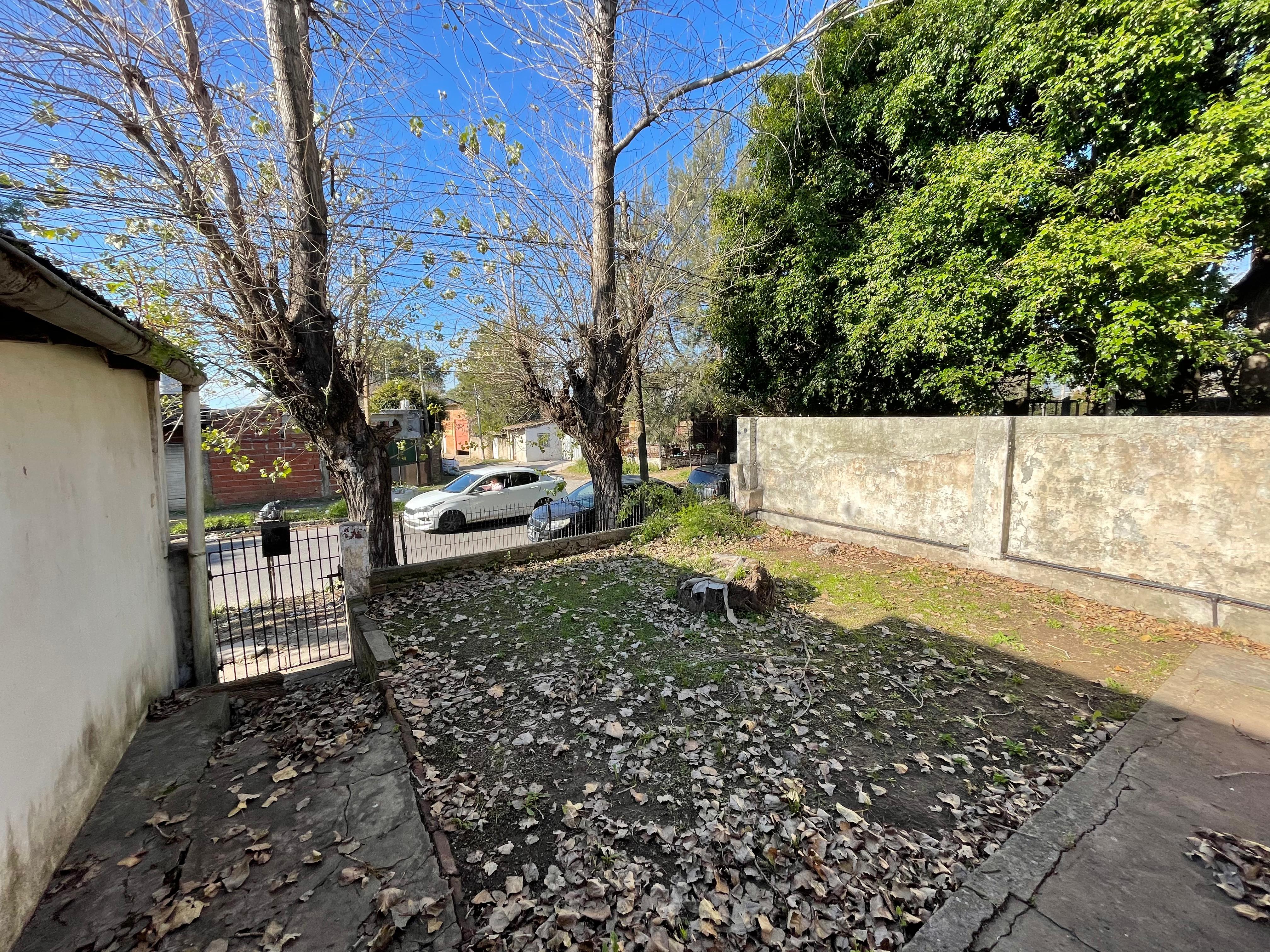 aparopropiedades - Casa a reciclar en Quilmes Este 