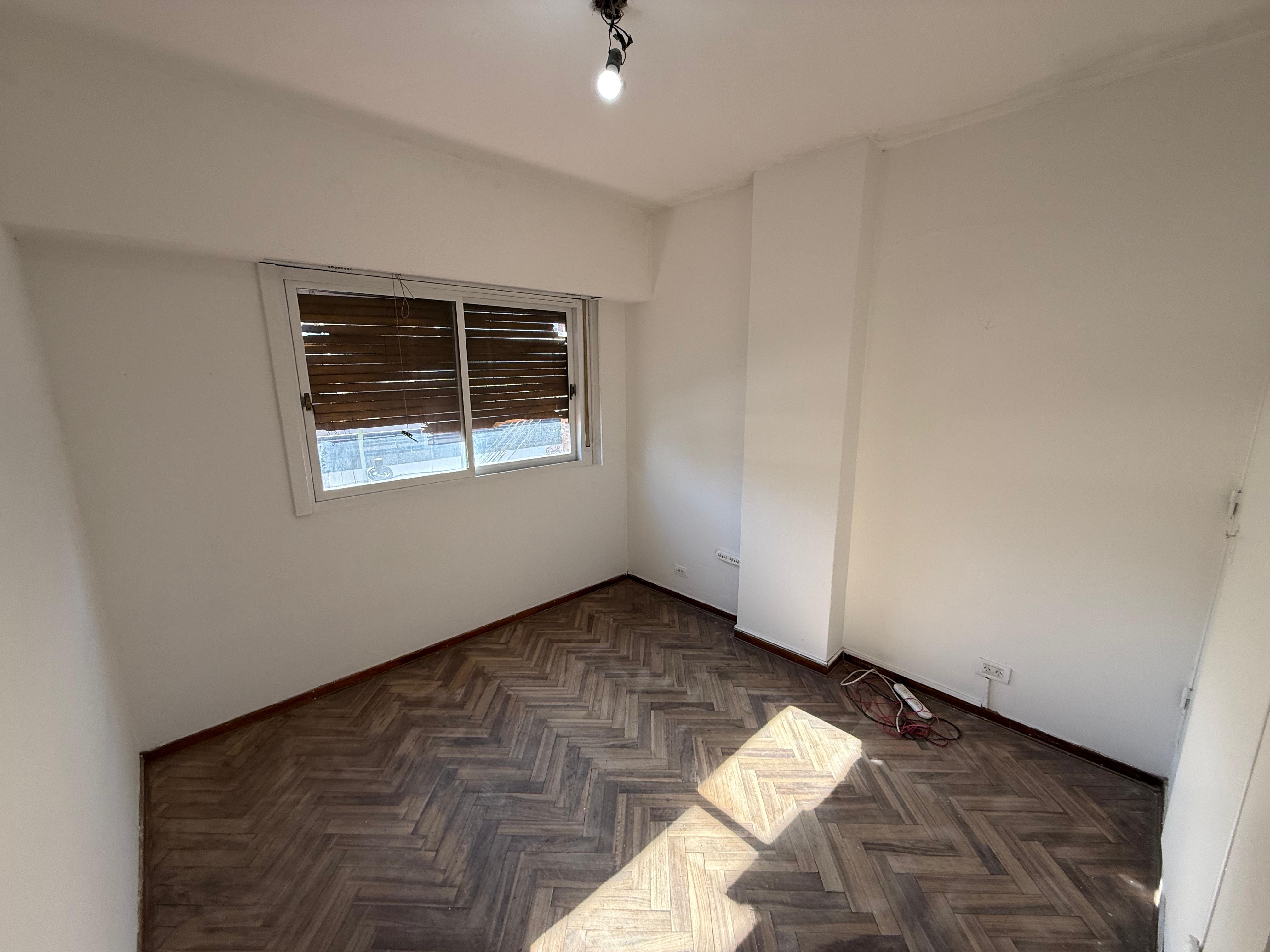 aparopropiedades - Departamento de 3 ambientes en Quilmes Centro