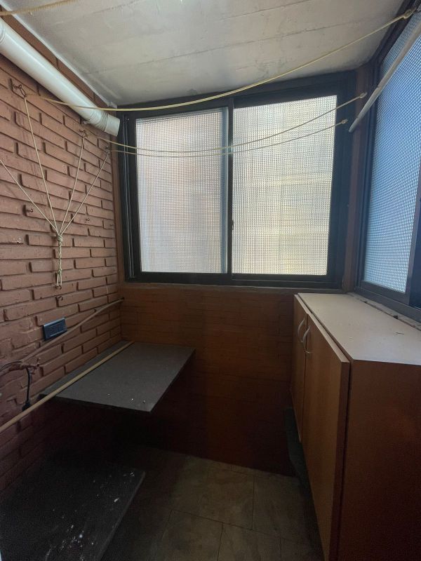 aparopropiedades - Departamento de 3 ambientes con cochera (OPORTUNIDAD)
