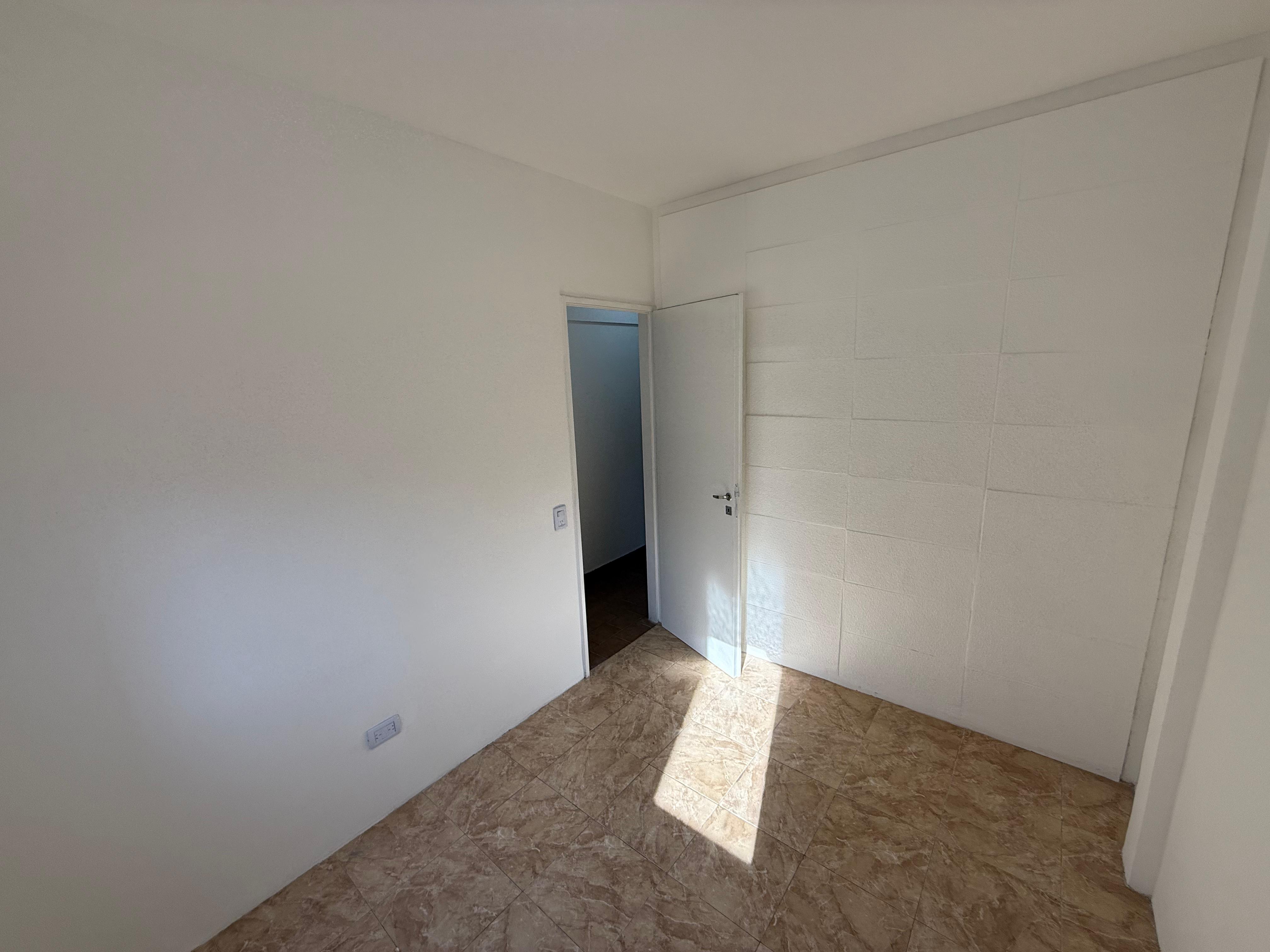 aparopropiedades - Departamento de 3 ambientes en Quilmes Centro