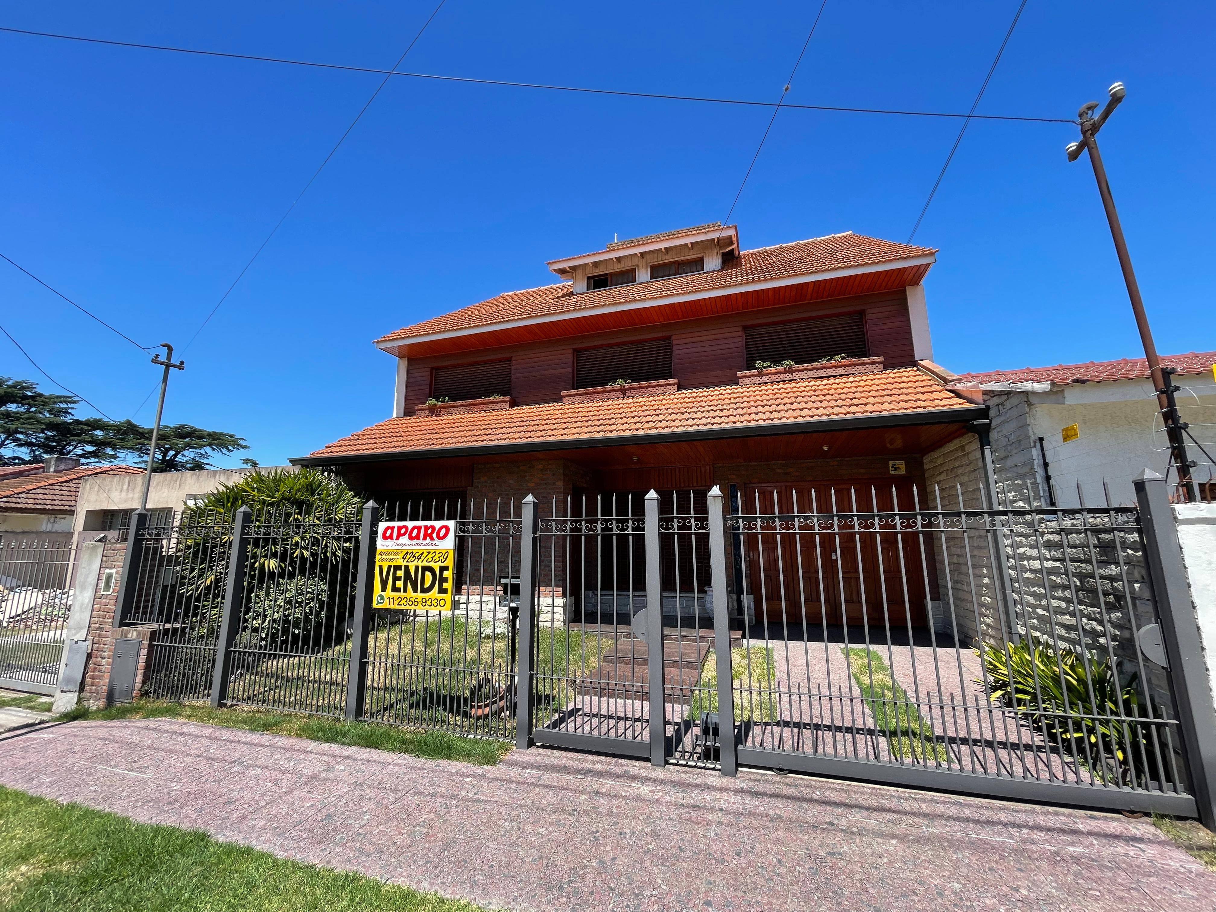 venta - Chalet en el Barrio Los Cedros a la venta