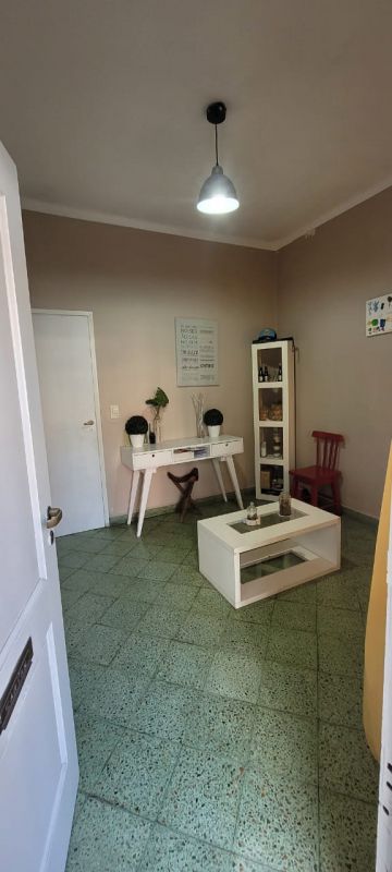 aparopropiedades - Casa a la Venta en Quilmes Este