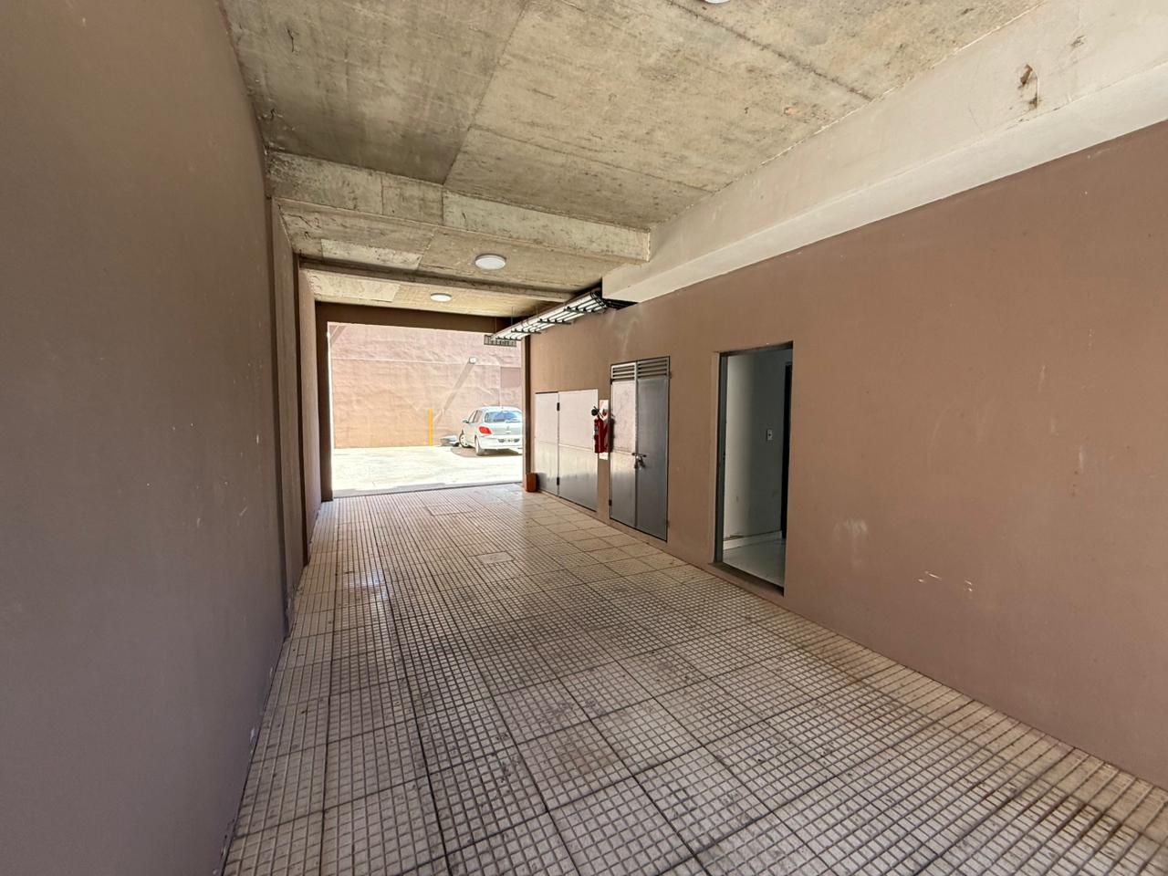 aparopropiedades - Departamento de 2 ambientes con cochera 