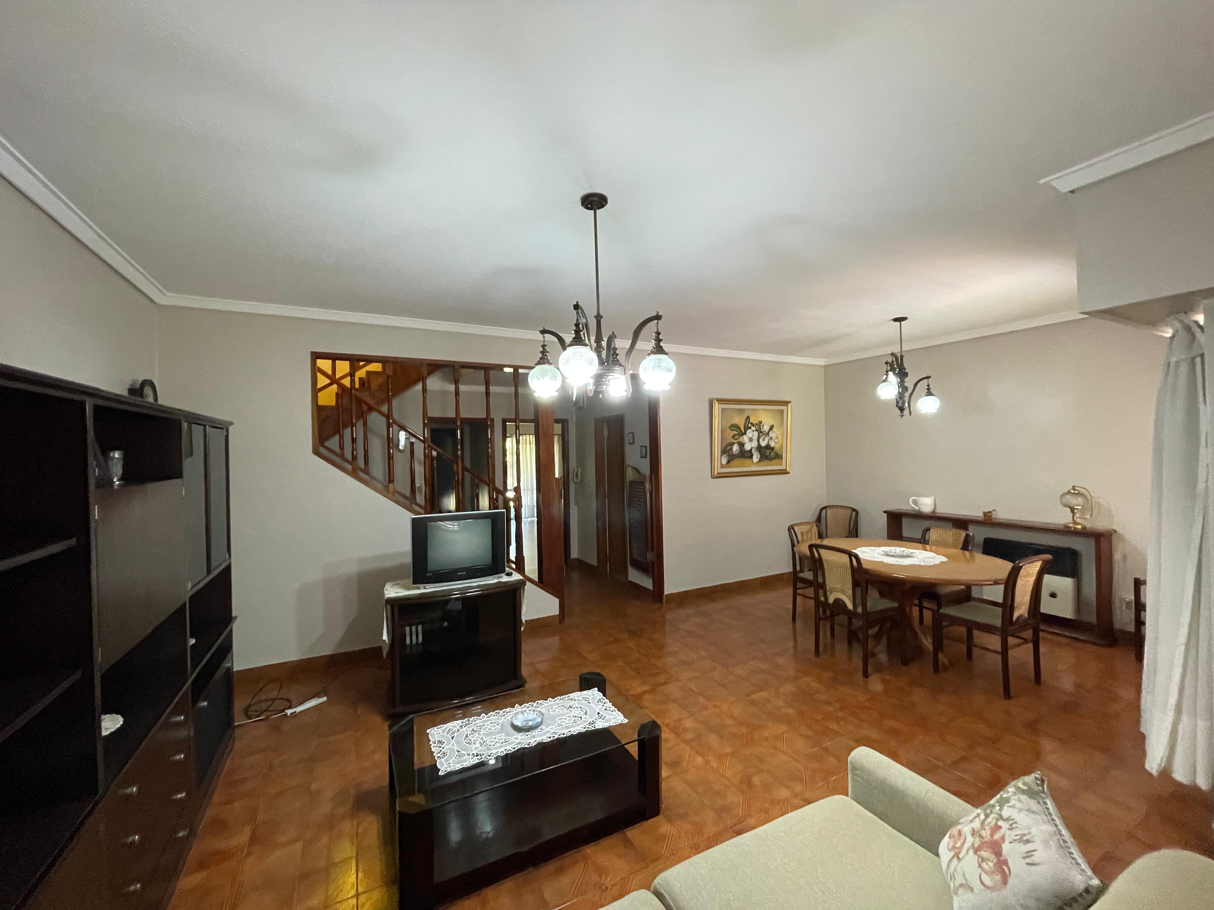aparopropiedades - Chalet en el Barrio Los Cedros a la venta
