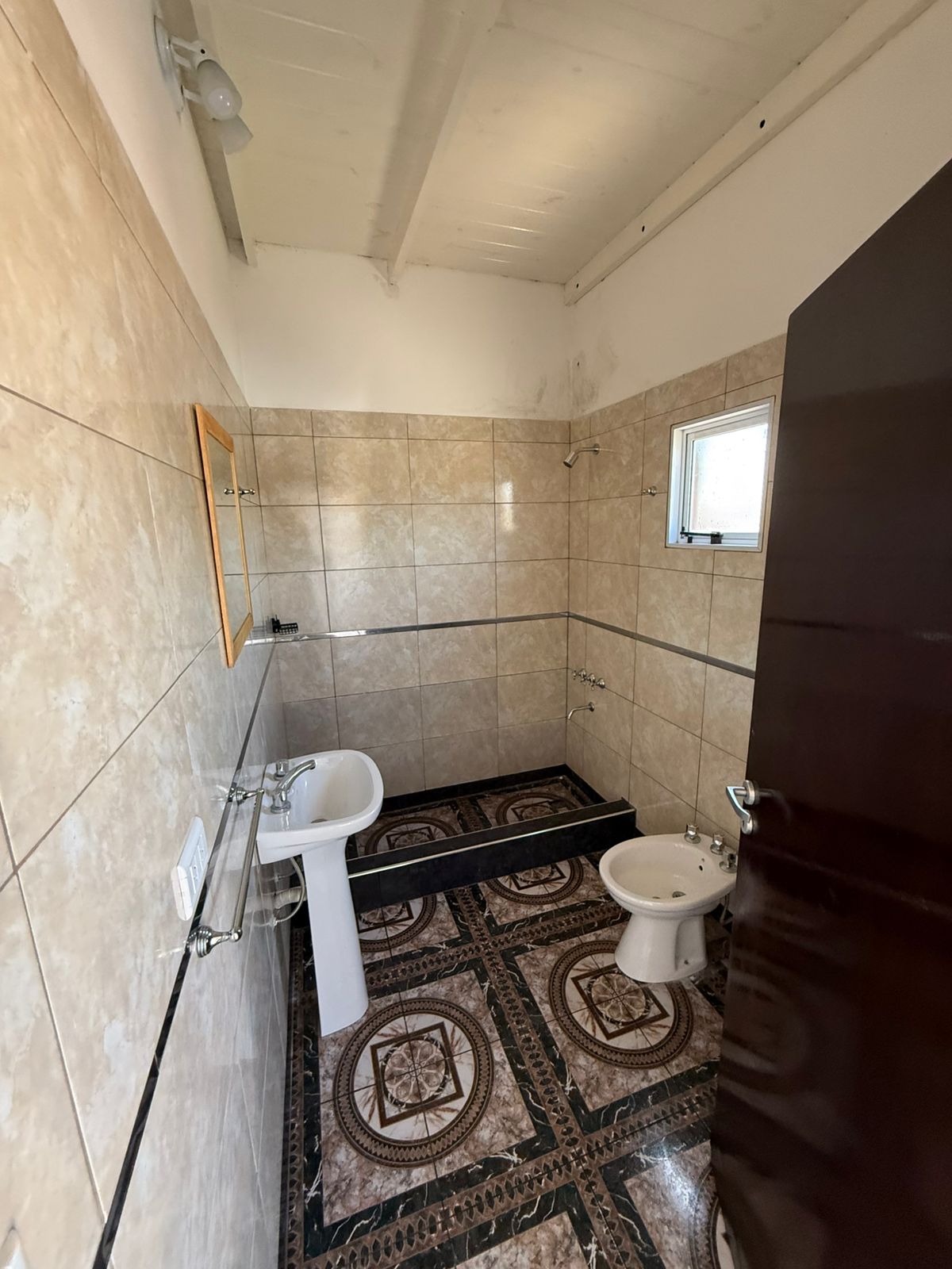 aparopropiedades - Departamento de 2 ambientes tipo Loft con patio en Quilmes Este 