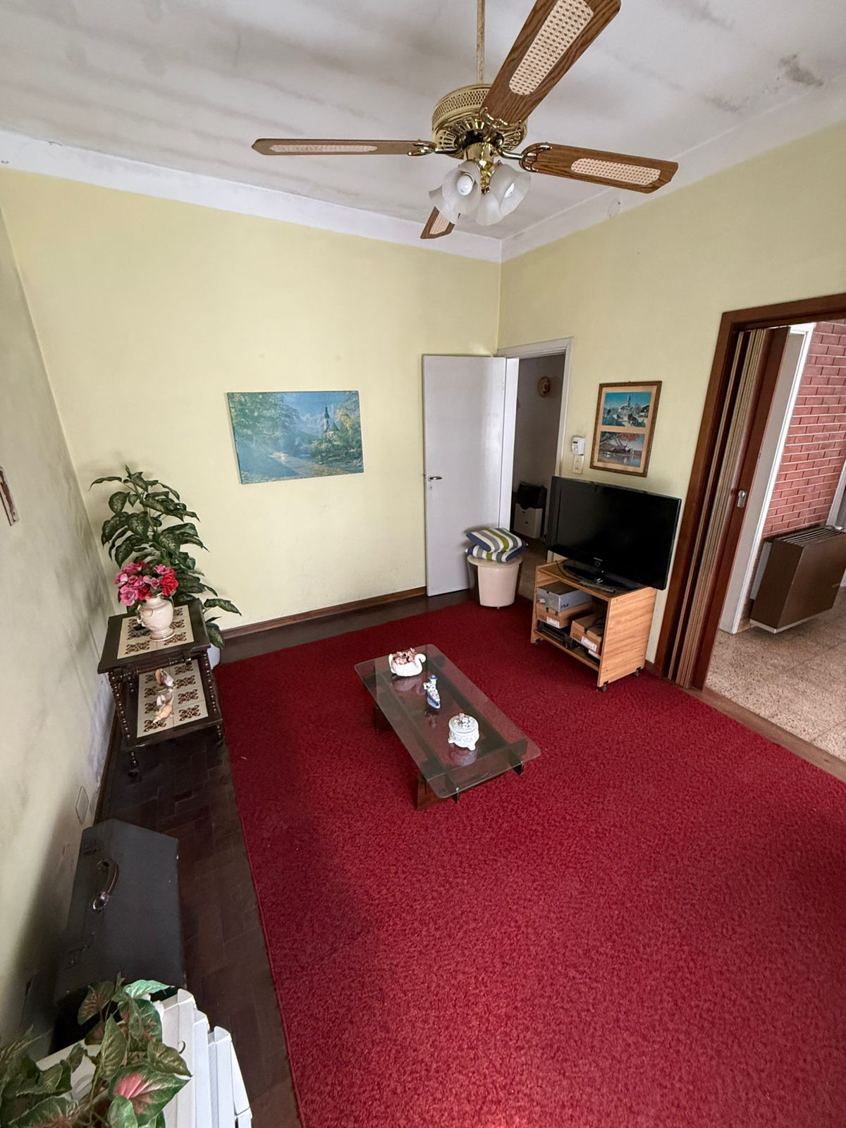 aparopropiedades - Casa a la venta en Quilmes Este