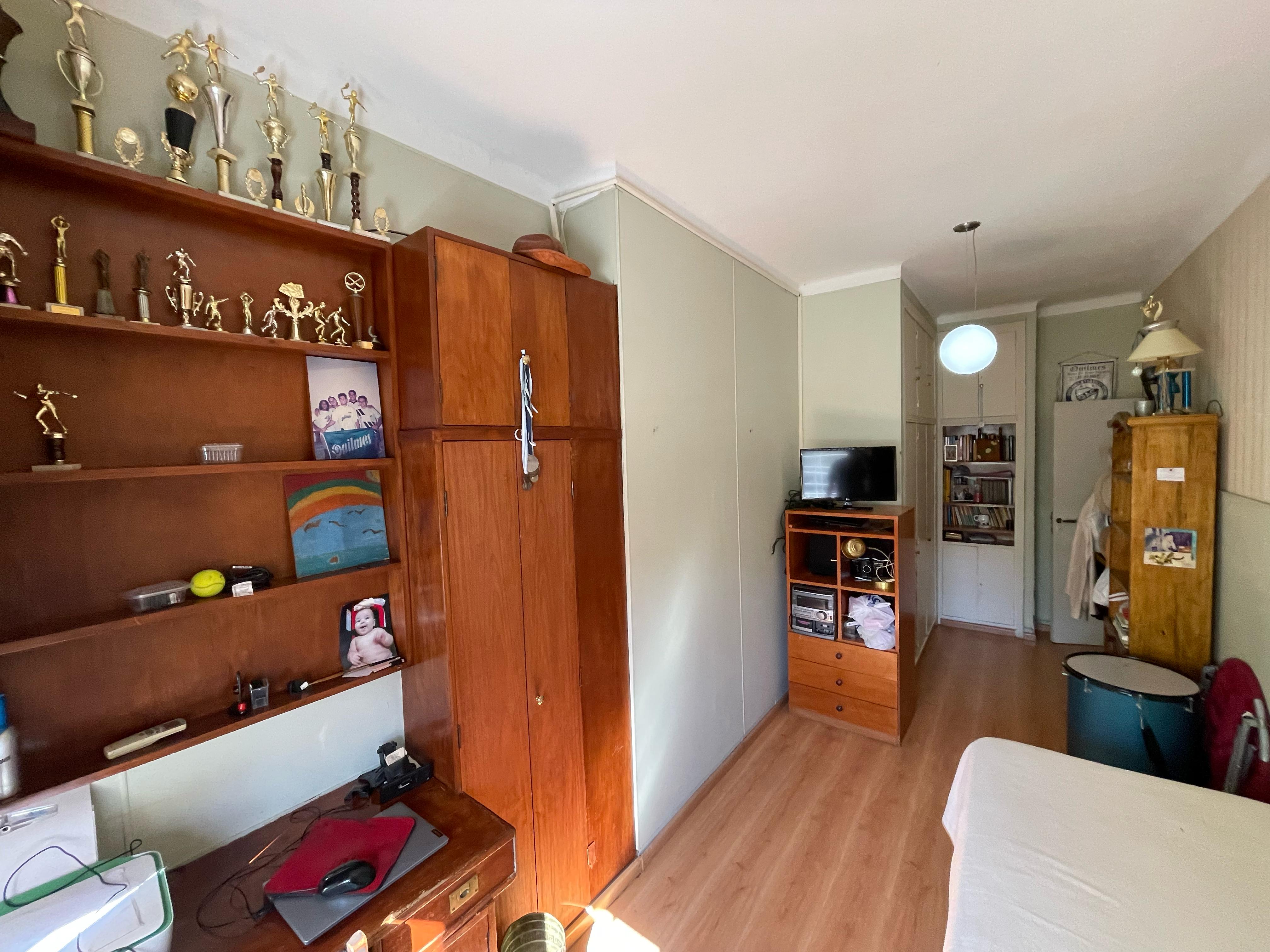 aparopropiedades - Chalet en Quilmes Oeste a la Venta