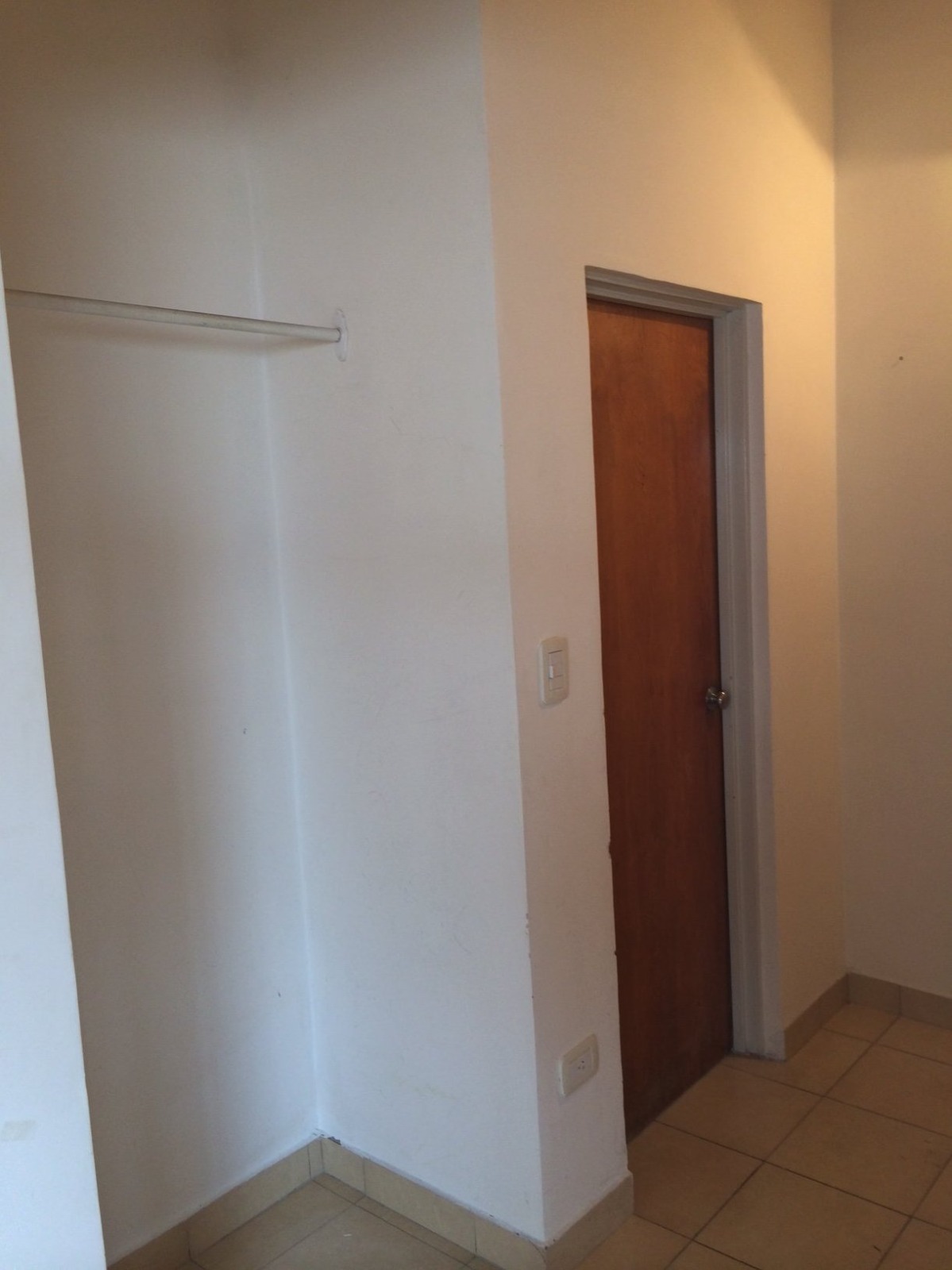 aparopropiedades - Departamento en planta alta a la venta