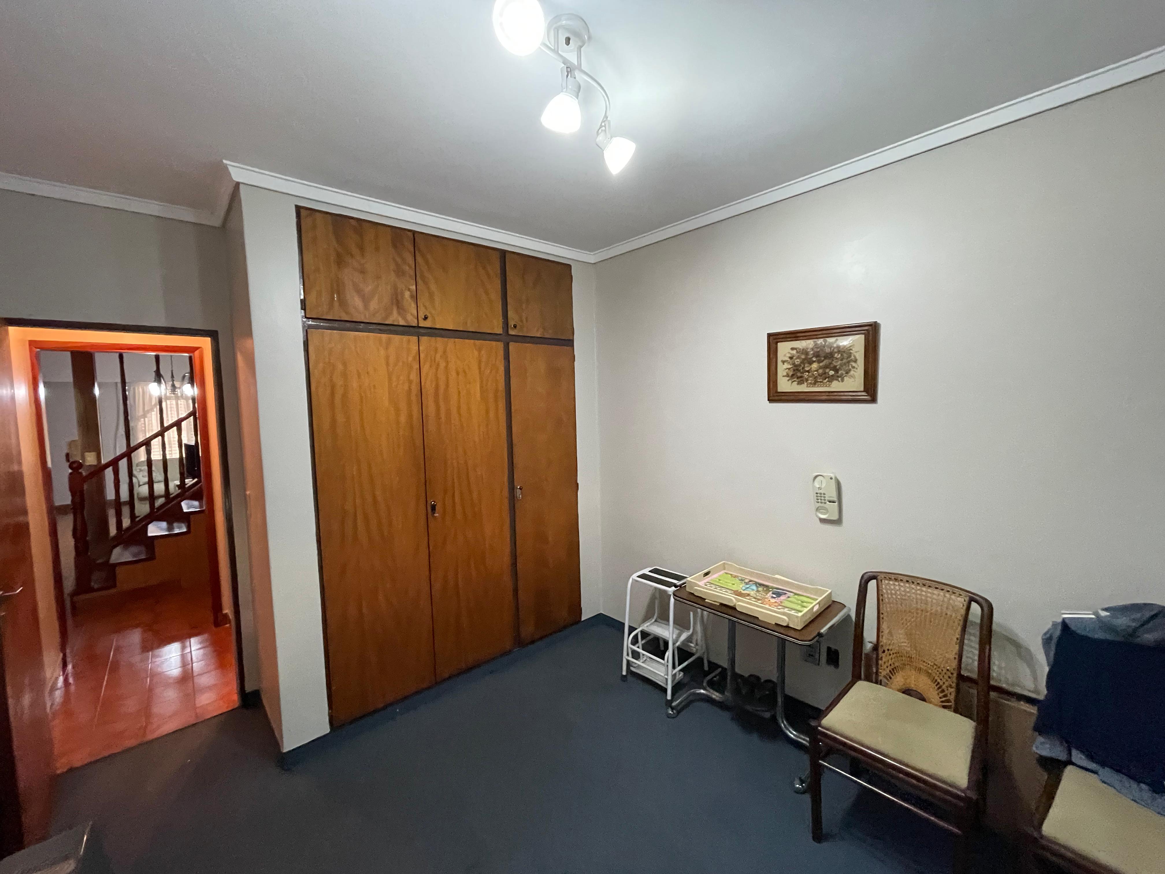 aparopropiedades - Chalet en el Barrio Los Cedros a la venta