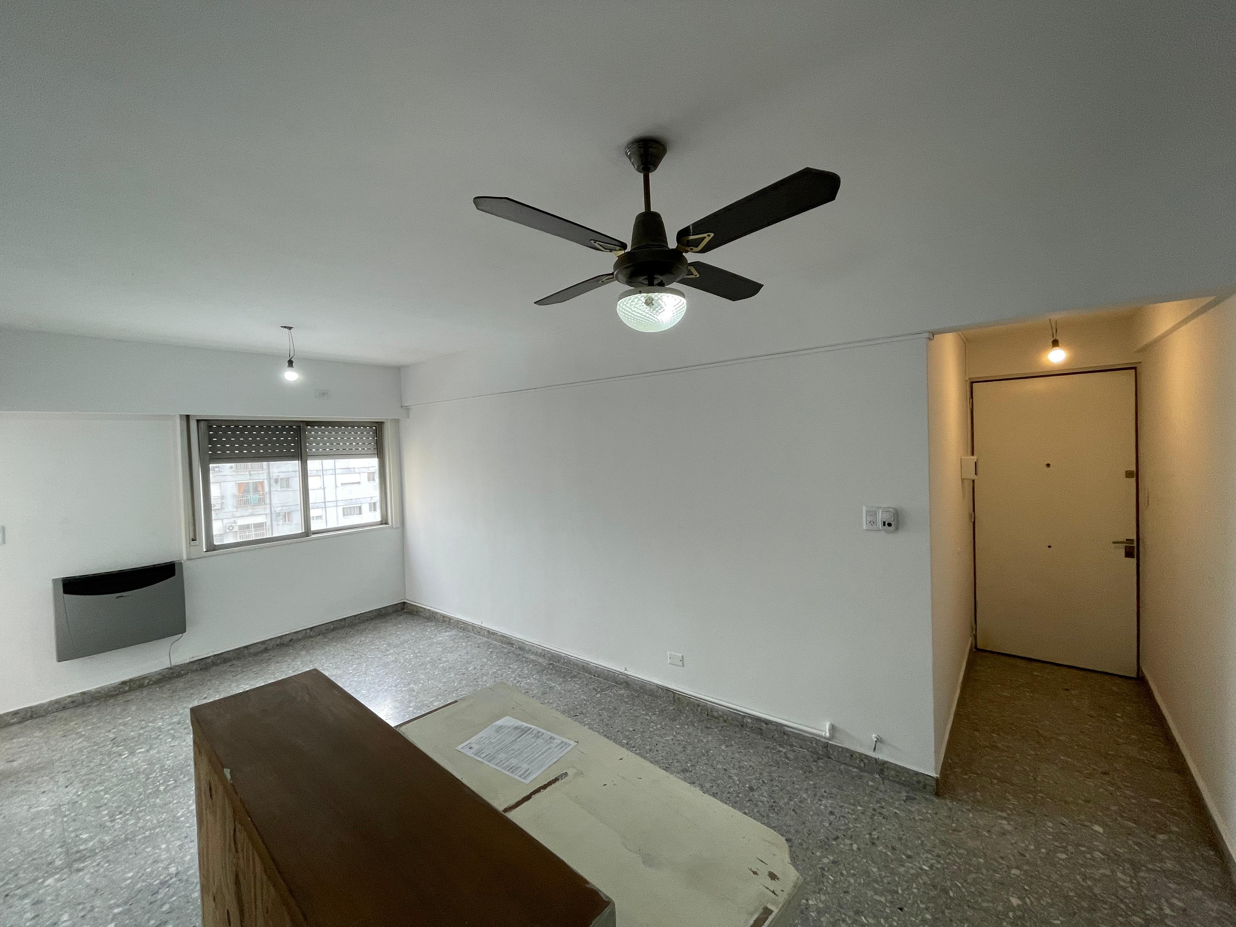 aparopropiedades - Departamento de 3 ambientes en Quilmes centro a la venta