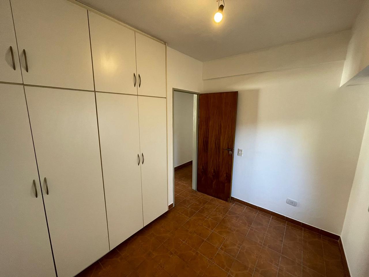 aparopropiedades - Departamento de 3 ambientes en Quilmes centro