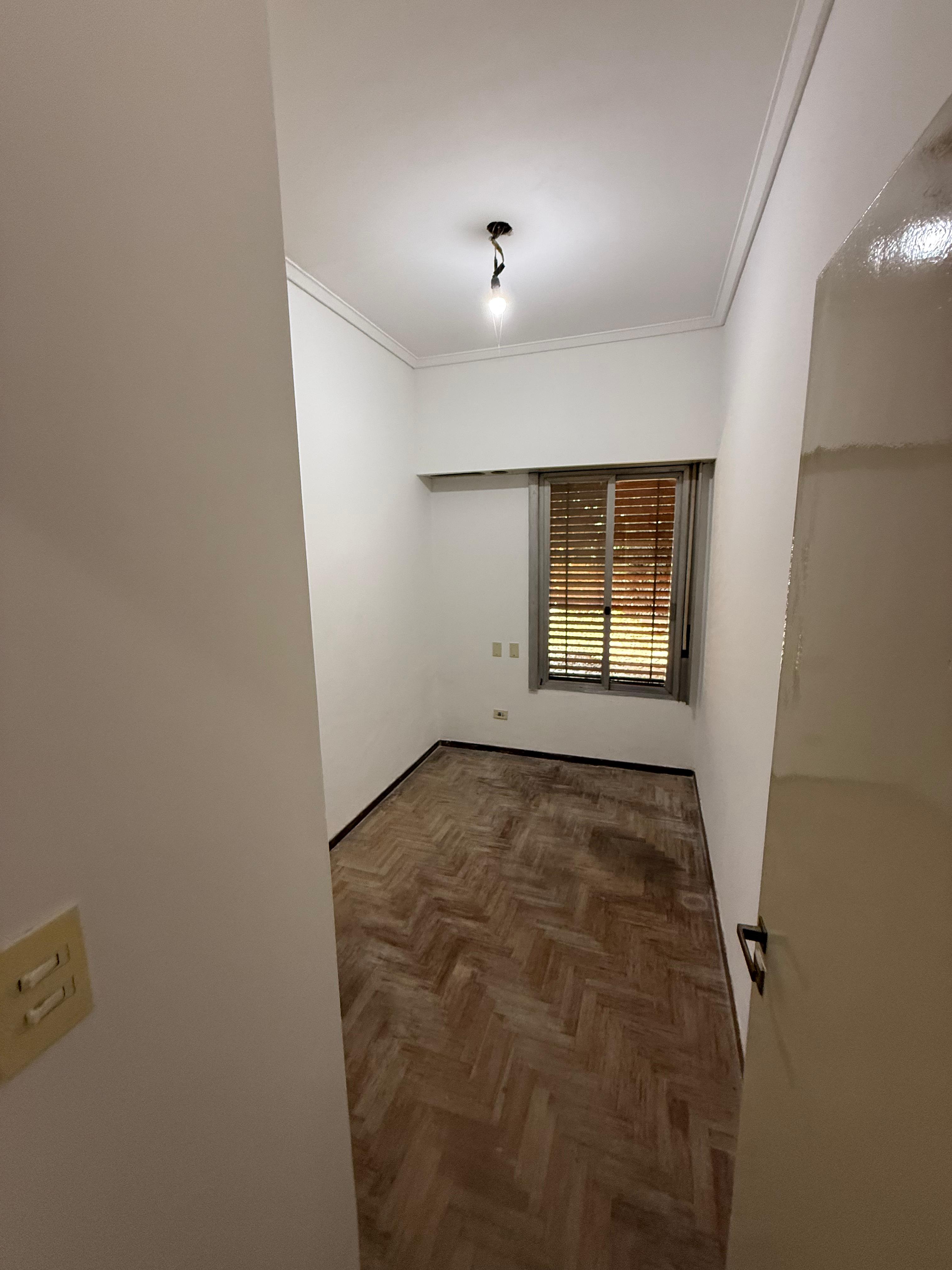 aparopropiedades - Casa para uso Profesional Exclusivo