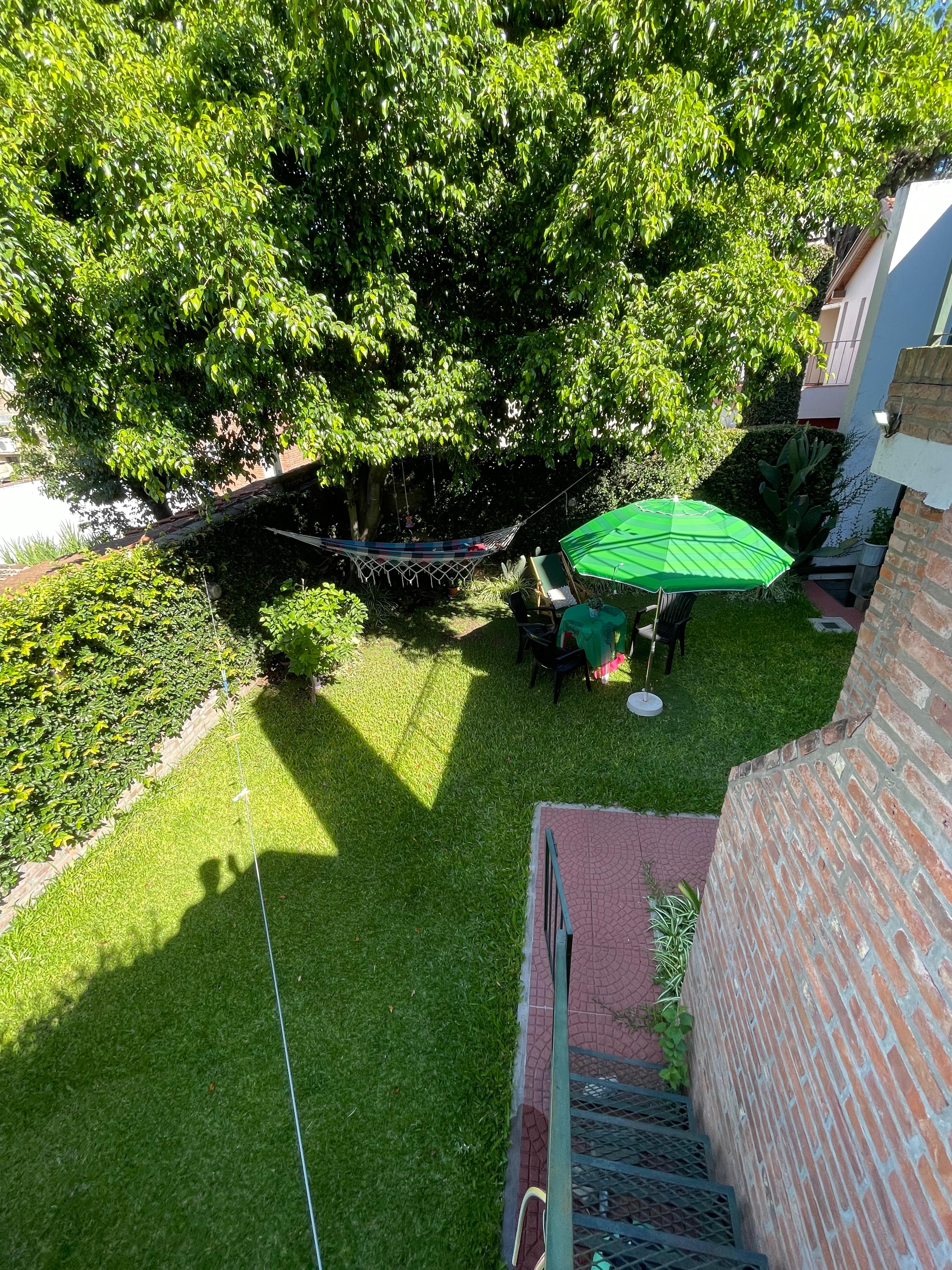 aparopropiedades - Chalet a la venta en Quilmes