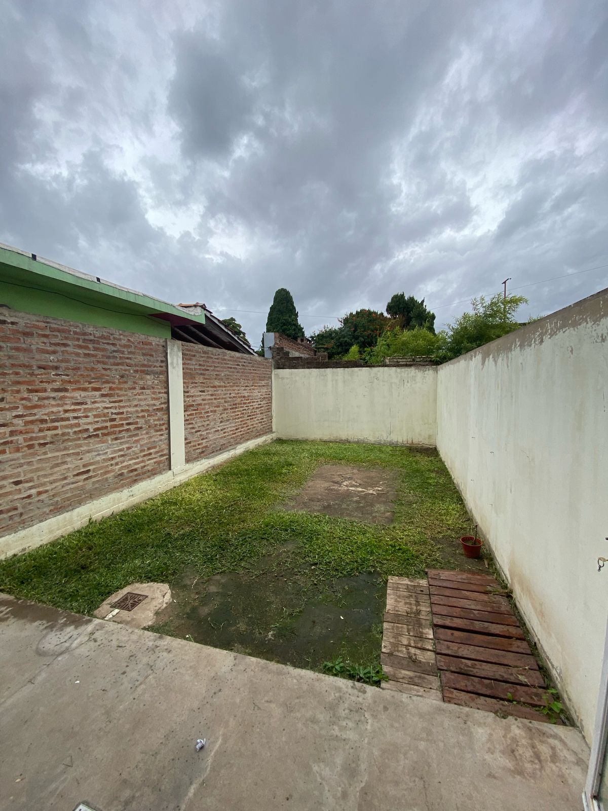aparopropiedades - Triplex en Ezpeleta