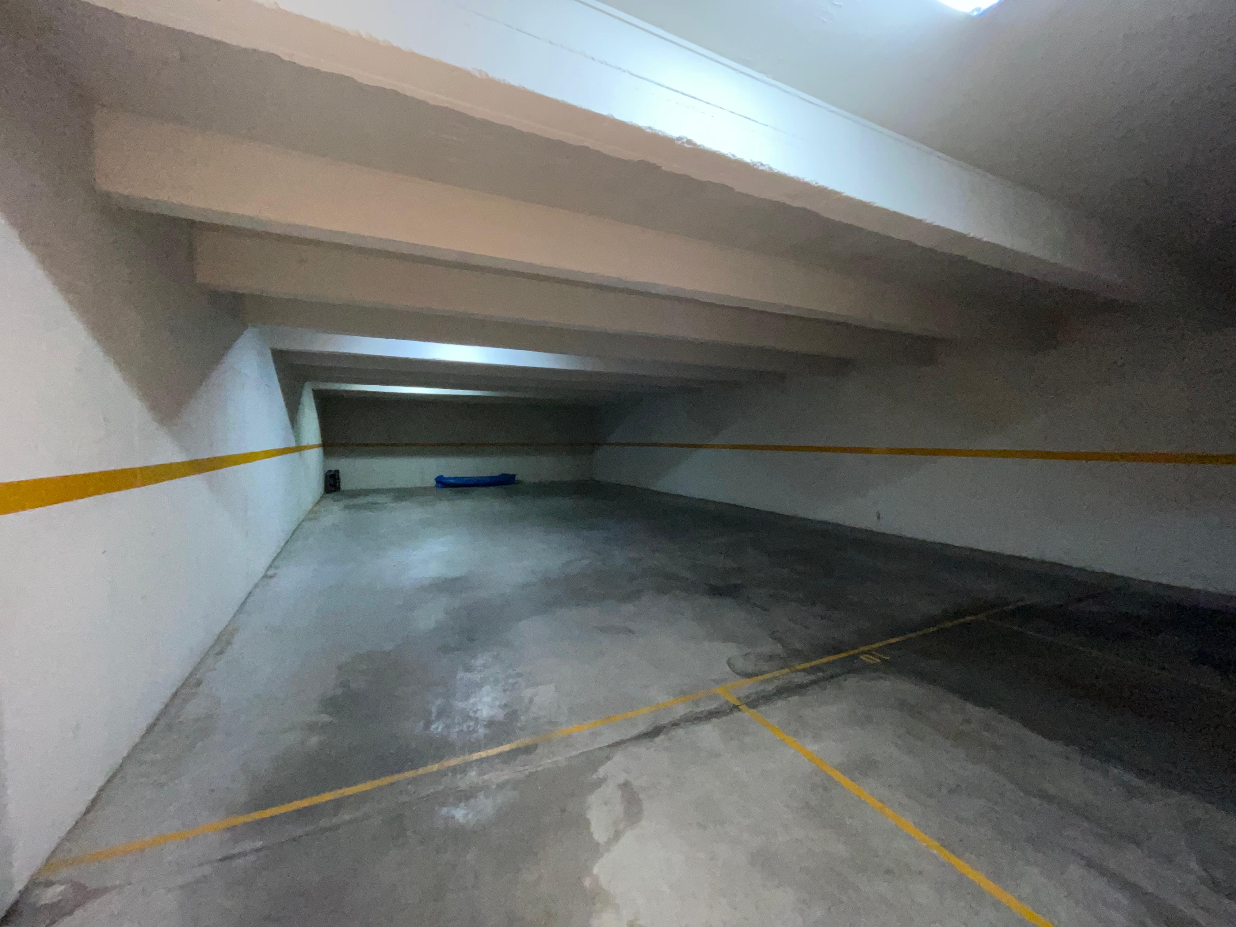 aparopropiedades - Semipiso de 2 ambientes con cochera en Quilmes 