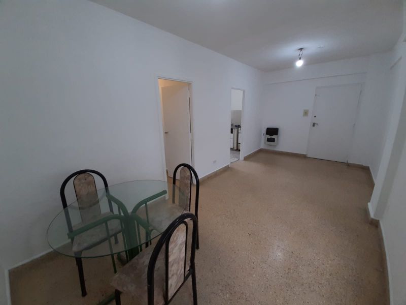 aparopropiedades - Departamento de 2 ambientes en el centro de Quilmes