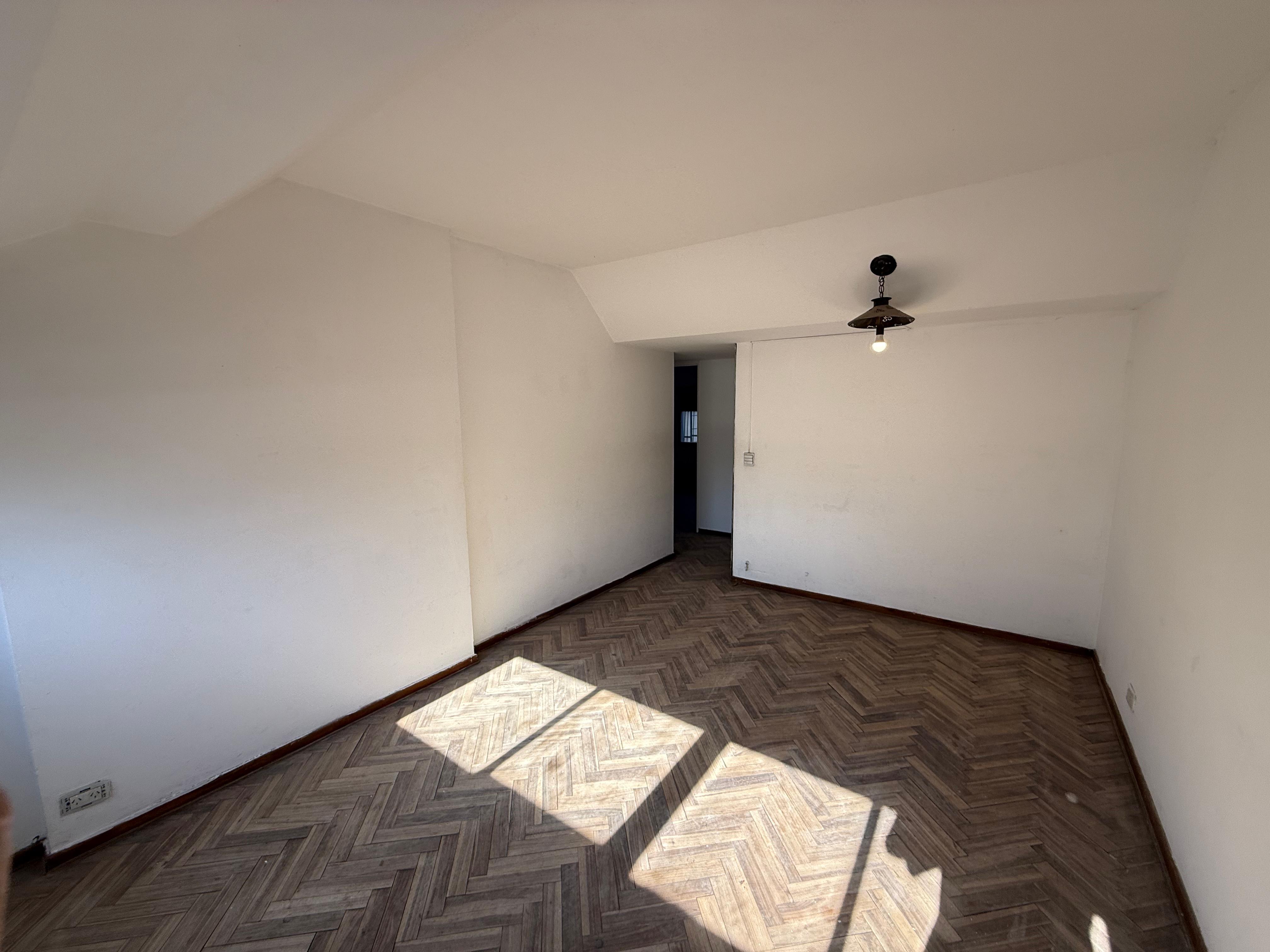 aparopropiedades - Departamento de 3 ambientes en Quilmes Centro