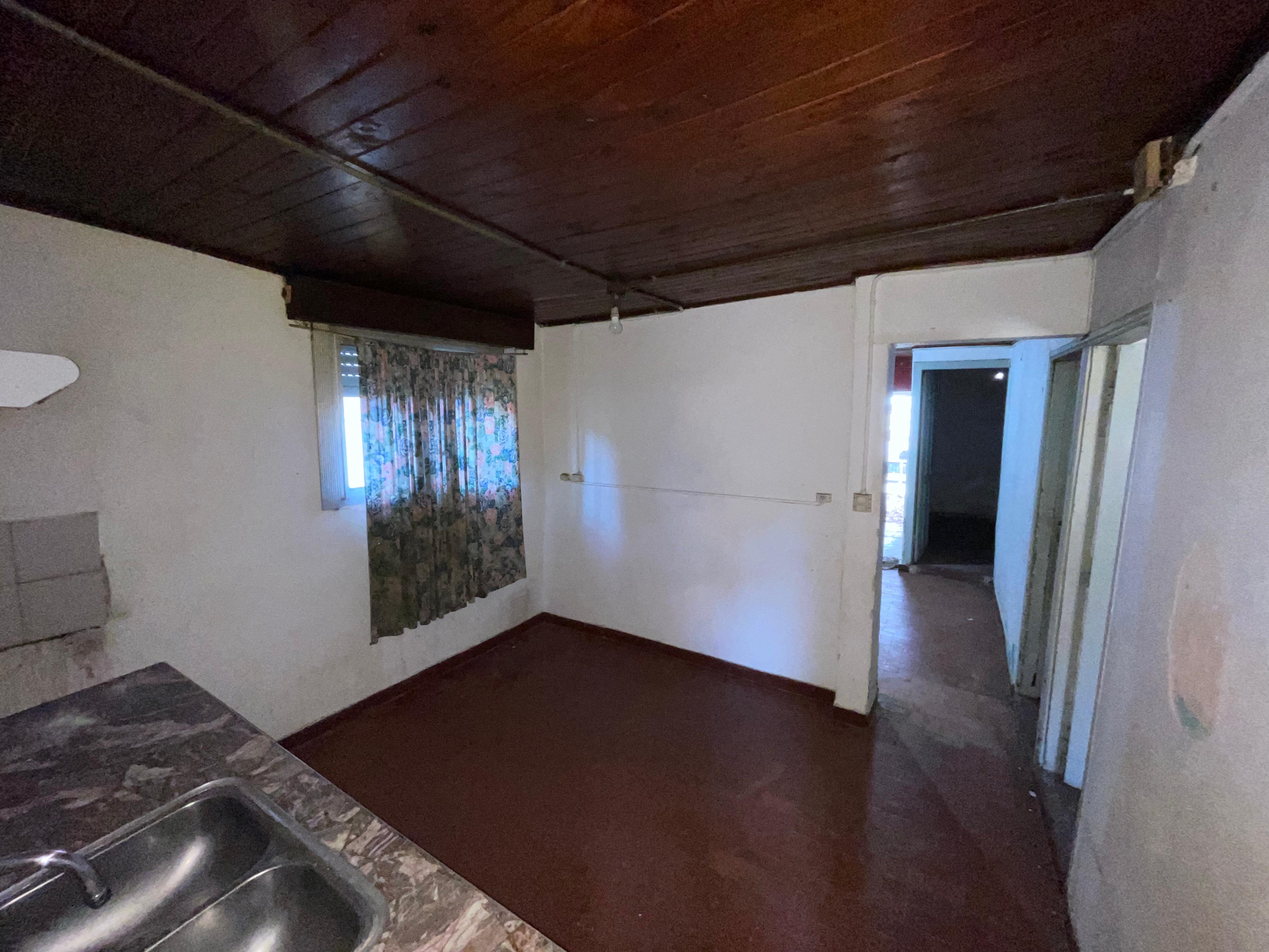 aparopropiedades - Casa a reciclar en Quilmes Este 