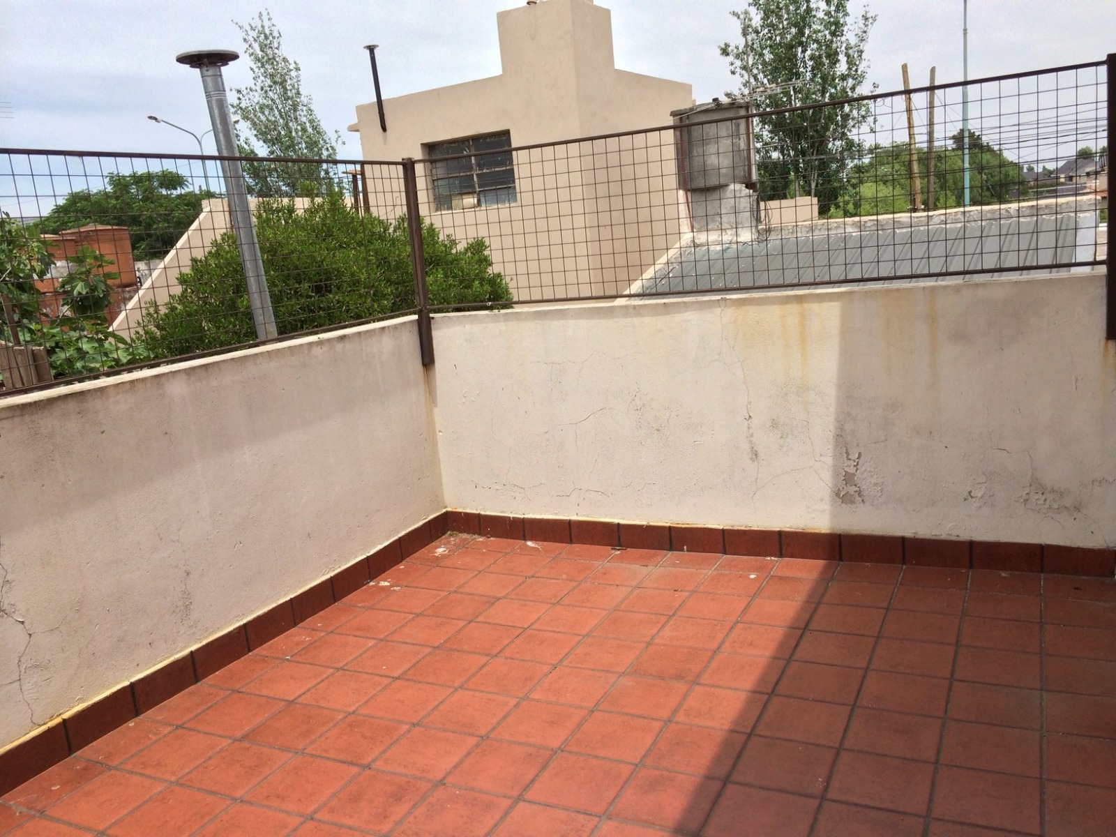 aparopropiedades - Departamento en planta alta a la venta