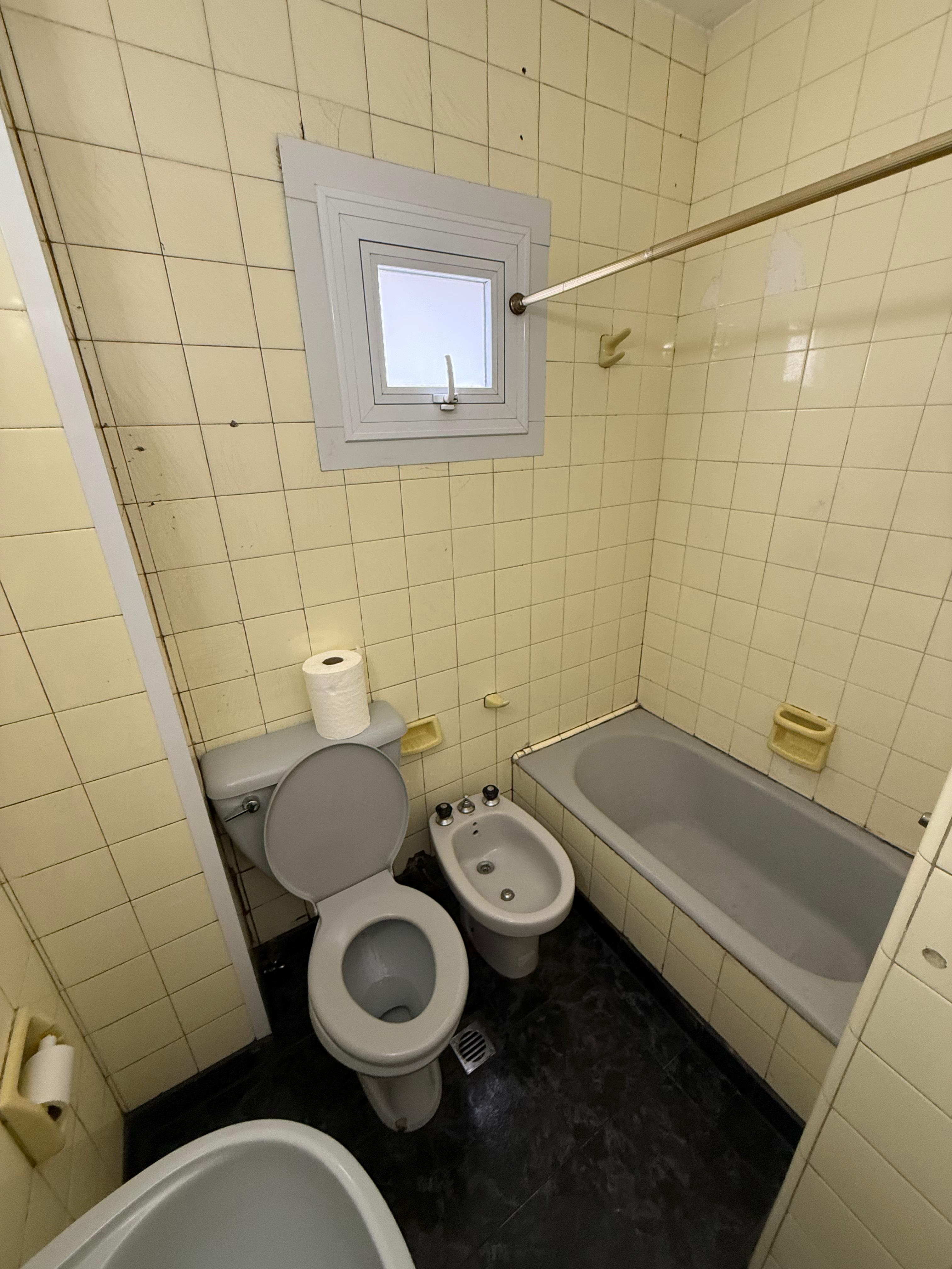 aparopropiedades - Monoambiente en Alquiler en Quilmes centro