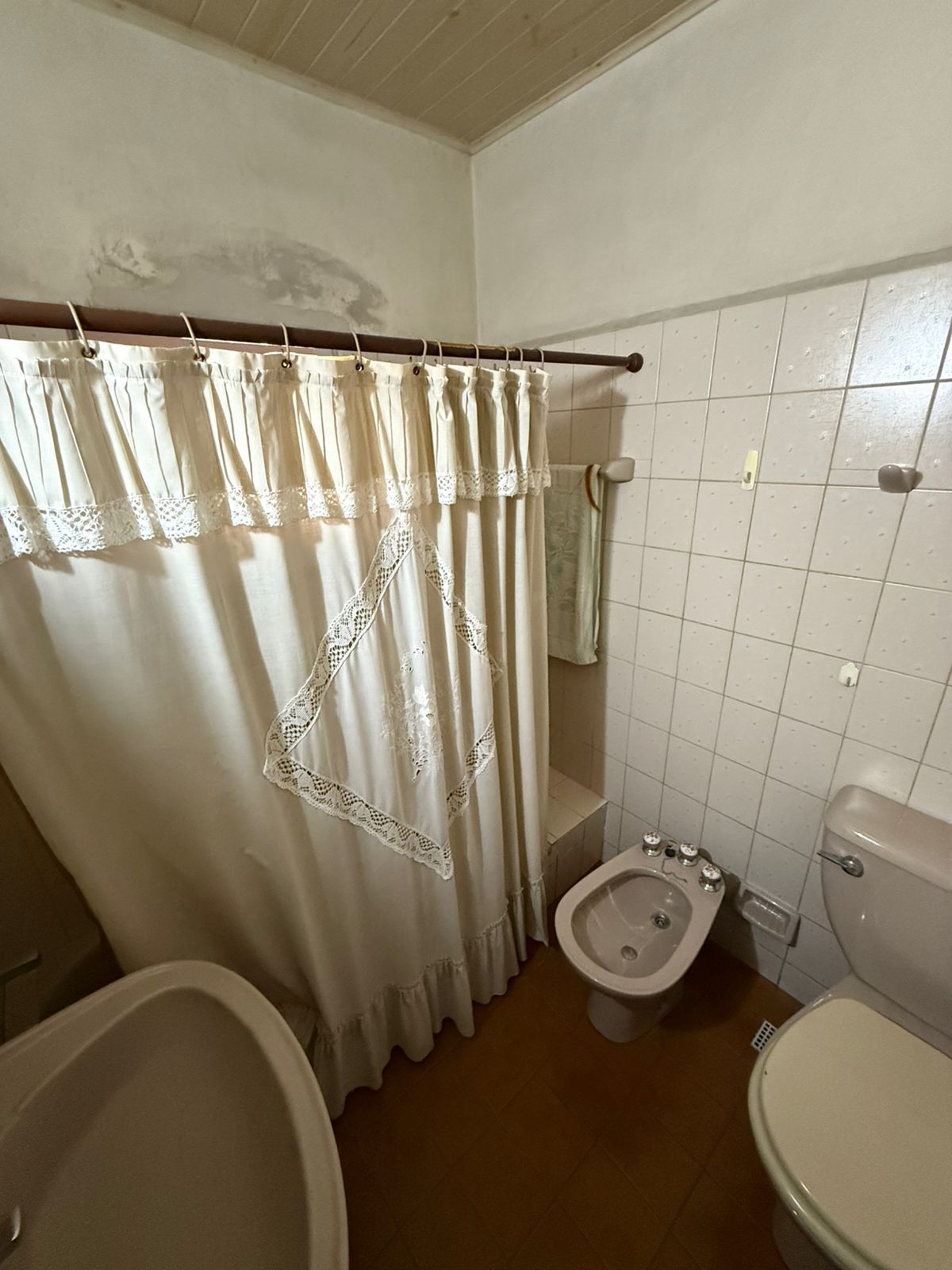 aparopropiedades - Casa a la venta en Quilmes Este