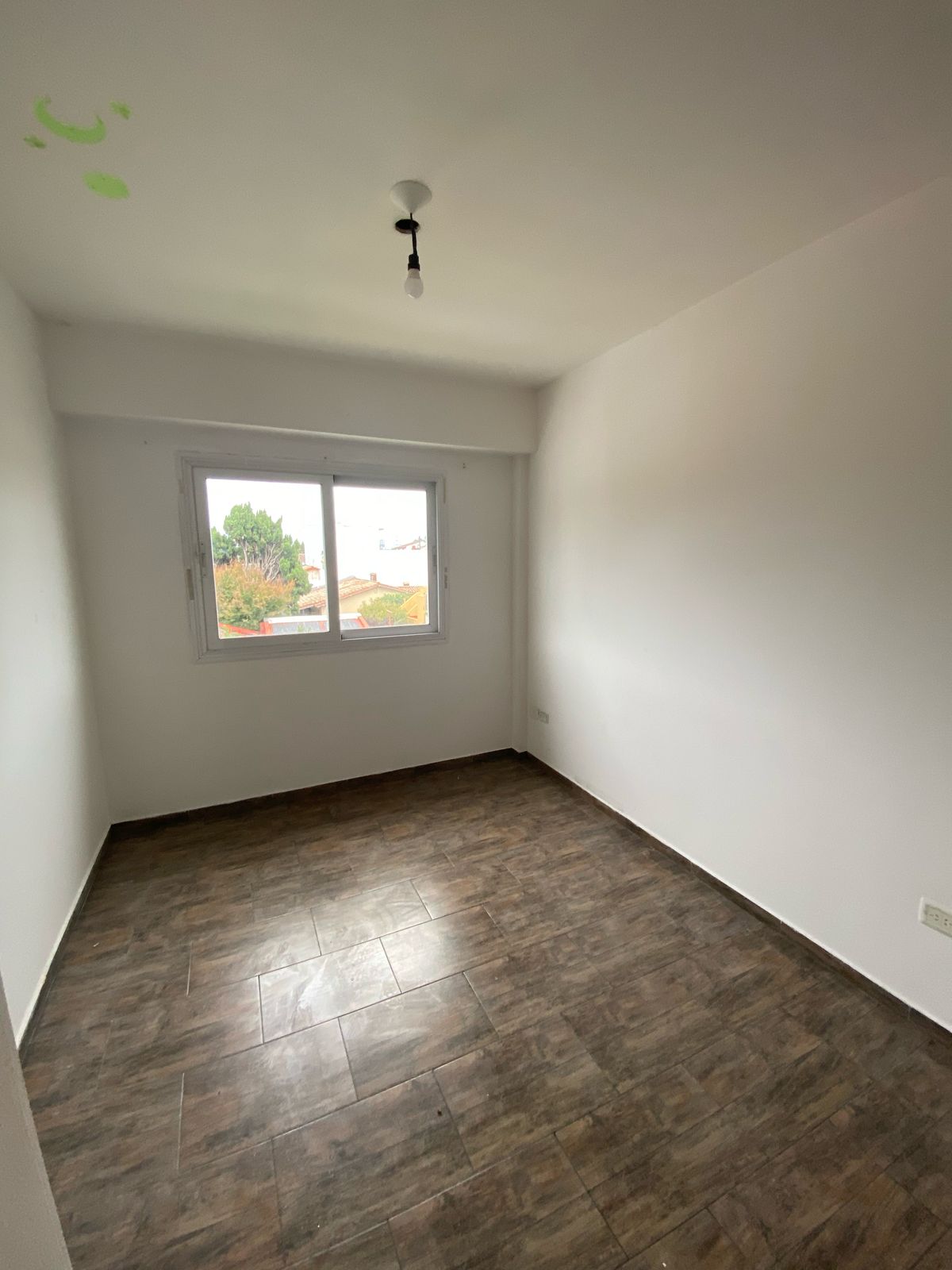 aparopropiedades - Triplex en Ezpeleta