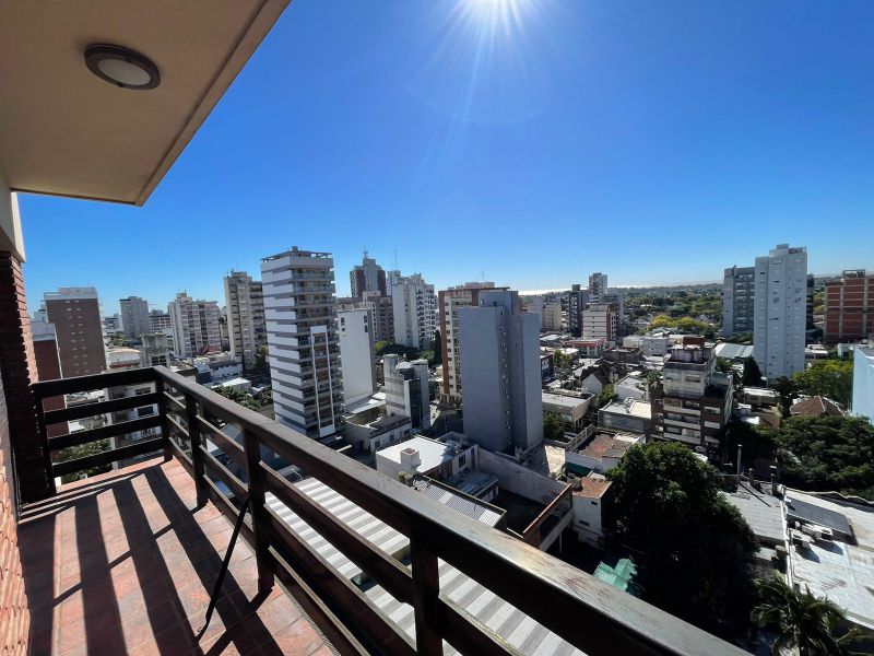 aparopropiedades - Semipiso a la venta con cochera en Quilmes Centro 