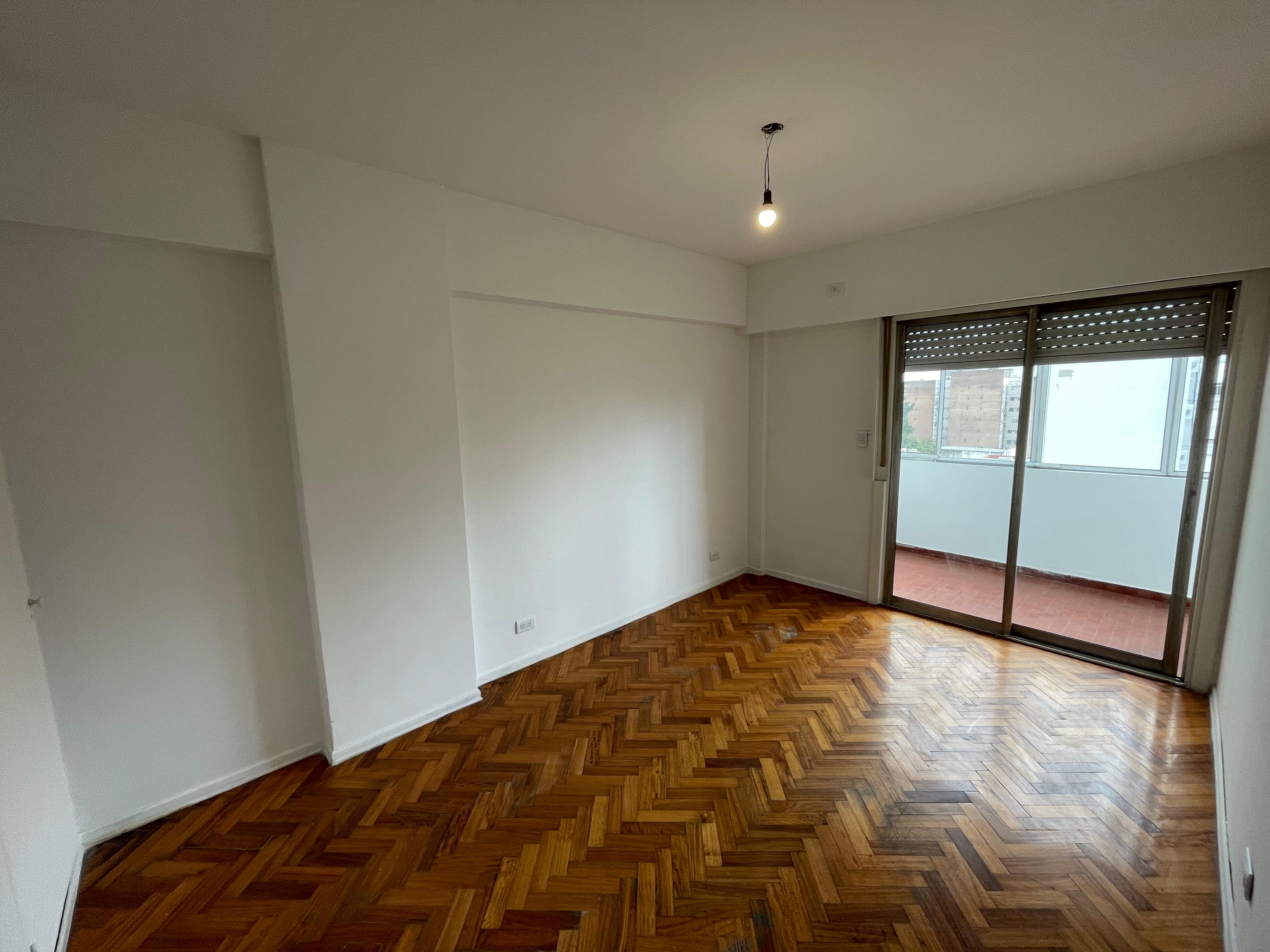 aparopropiedades - Departamento de 3 ambientes en Quilmes Centro