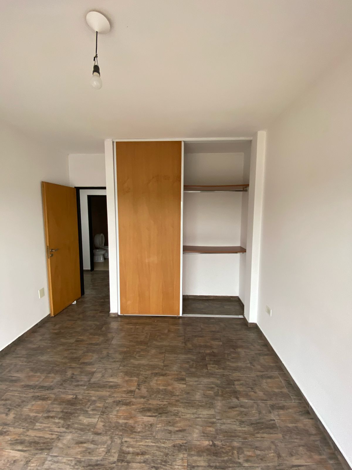 aparopropiedades - Triplex en Ezpeleta