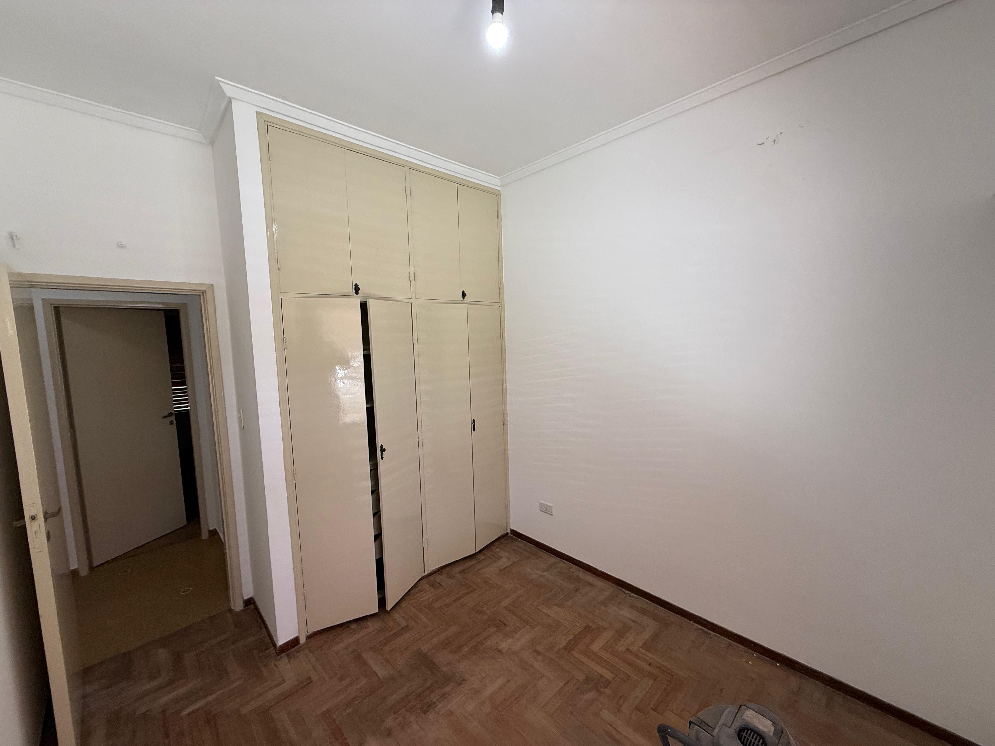 aparopropiedades - Casa para uso Profesional Exclusivo