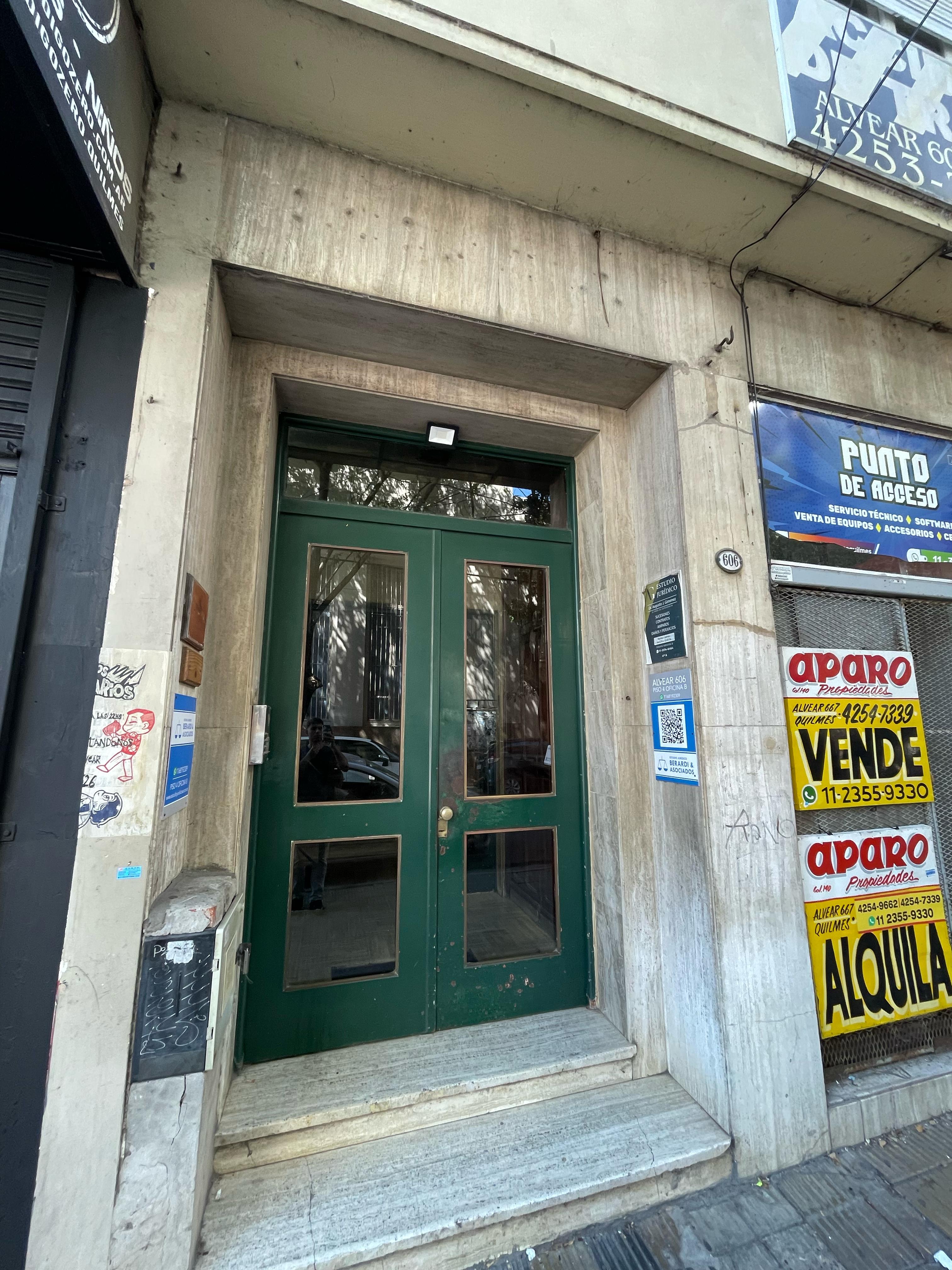 aparopropiedades - Oficina en Alquiler en Quilmes Centro