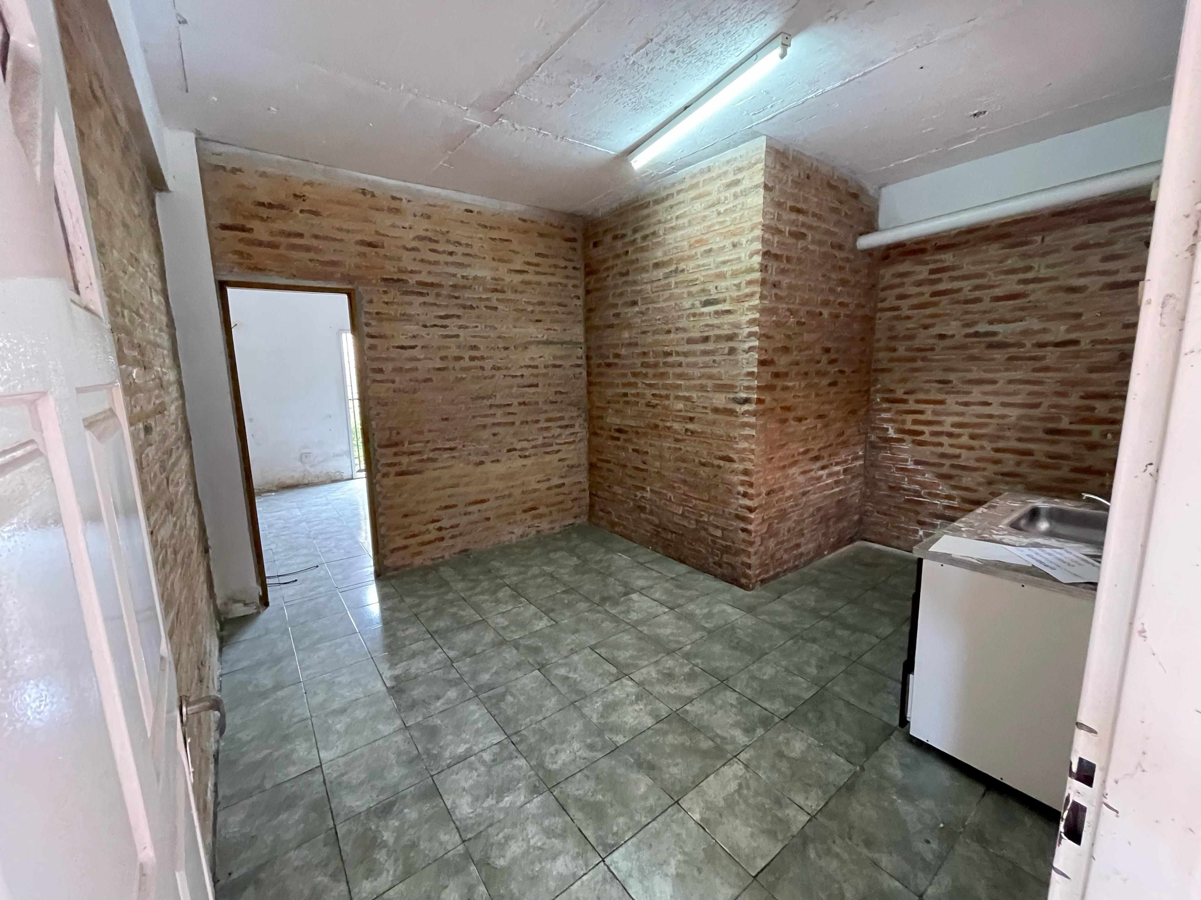 aparopropiedades - Departamento de 2 ambientes con patio