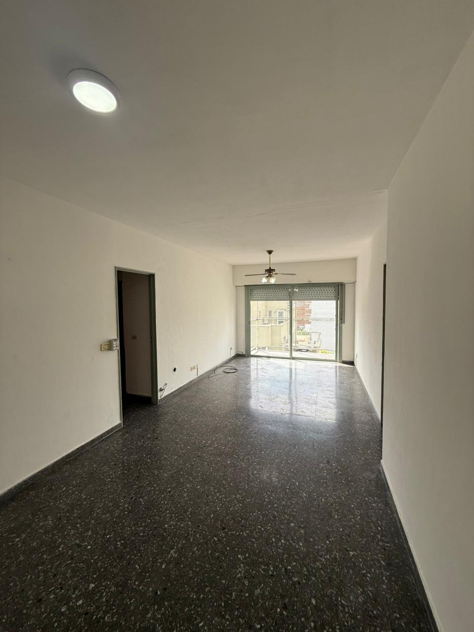 aparopropiedades - Departamento de 3 ambientes en Quilmes Centro