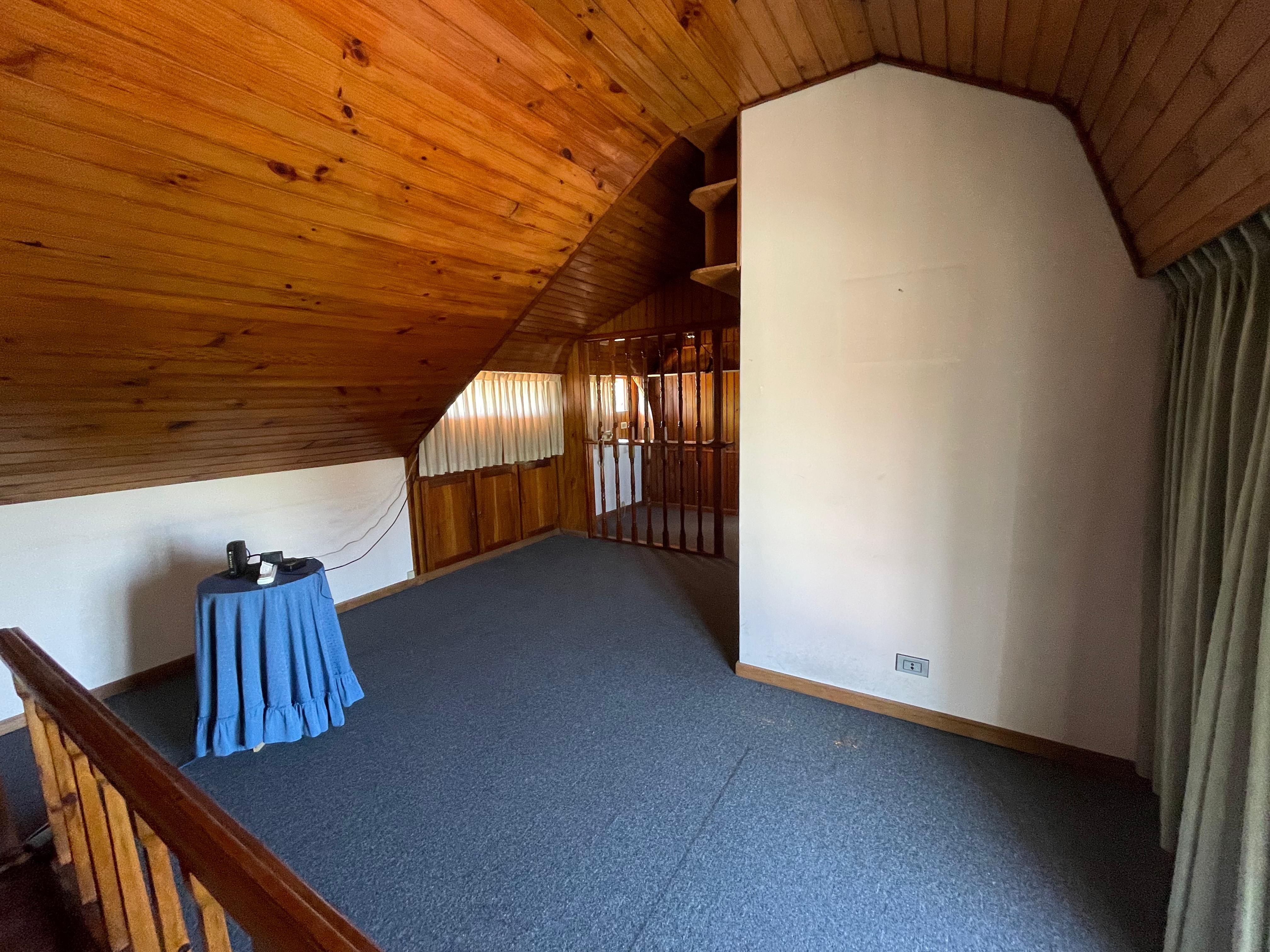 aparopropiedades - Chalet en el Barrio Los Cedros a la venta