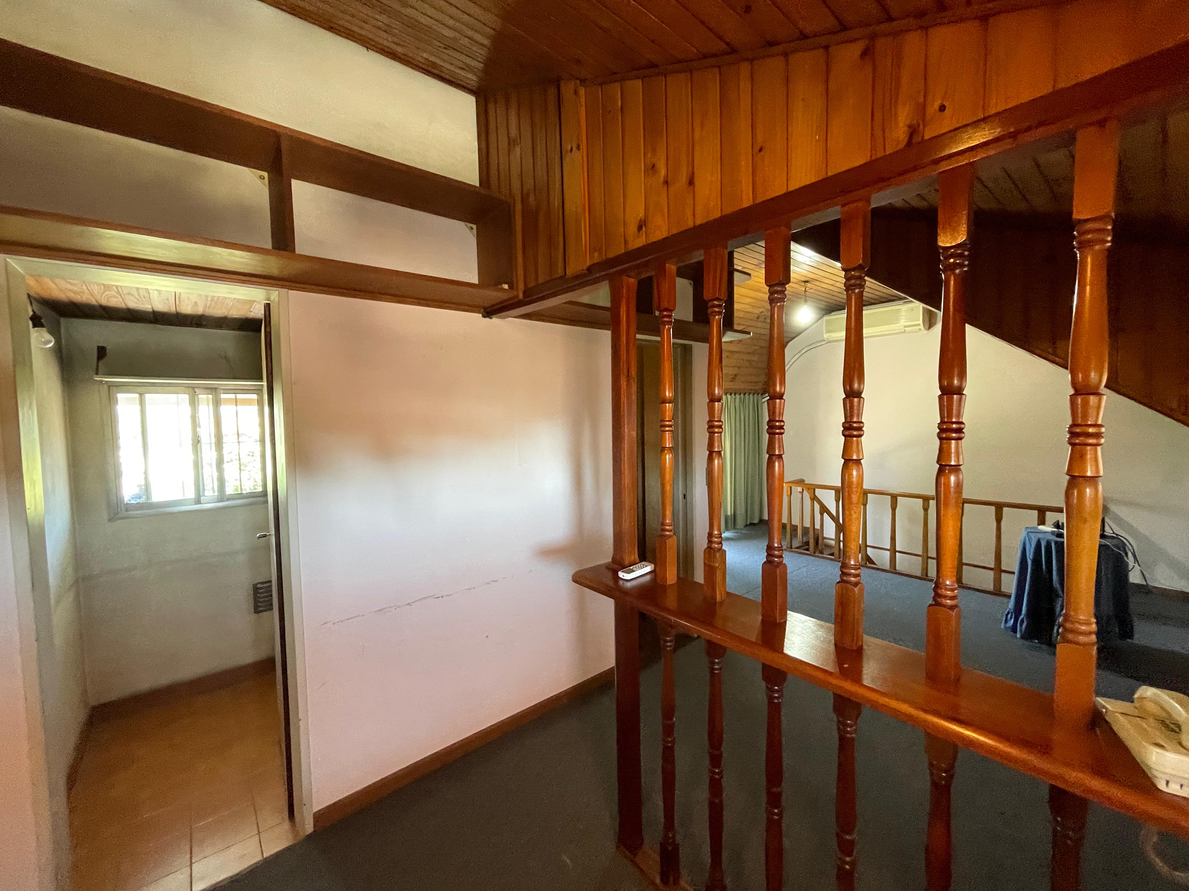 aparopropiedades - Chalet en el Barrio Los Cedros a la venta