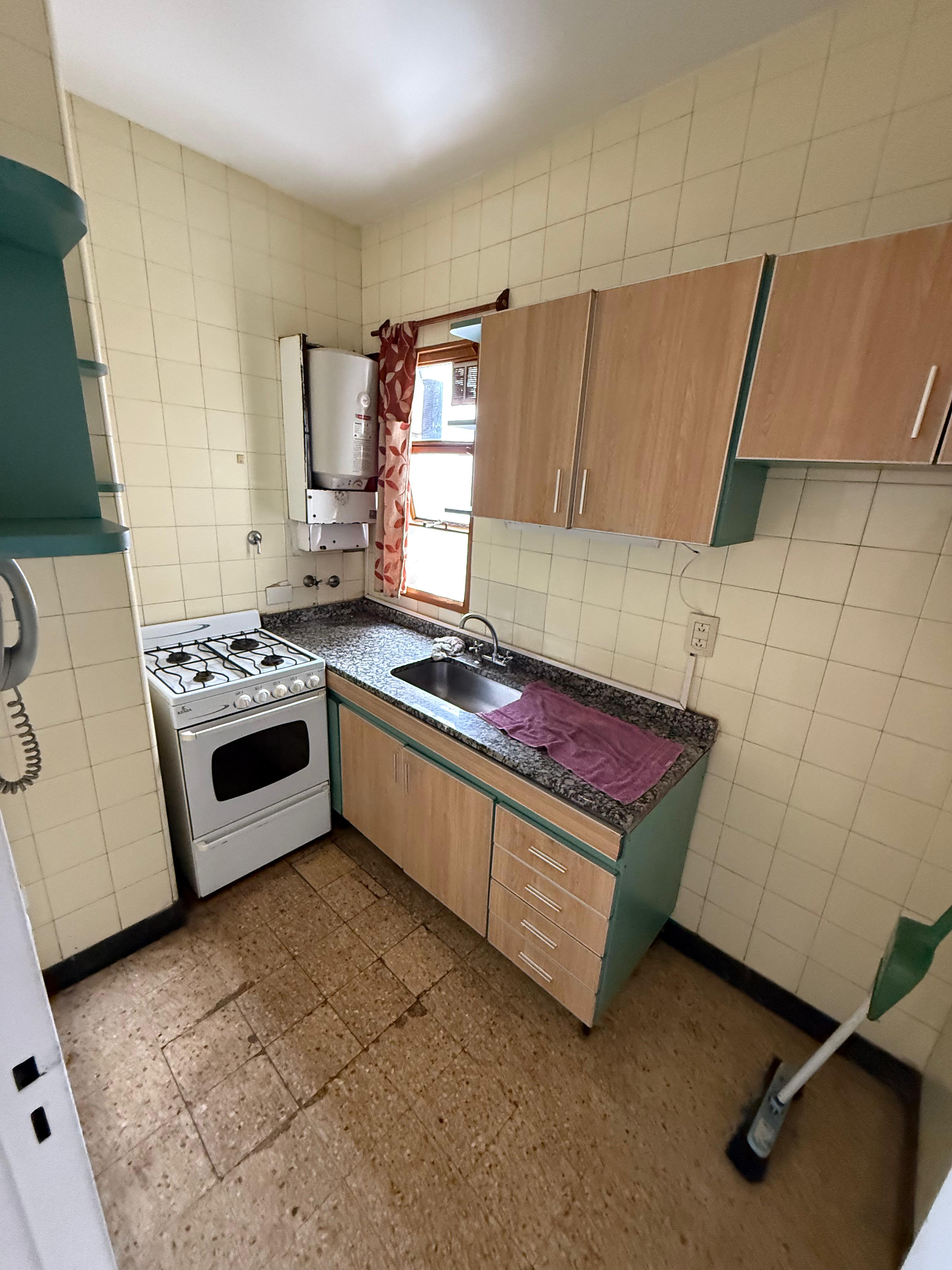 aparopropiedades - Monoambiente en Alquiler en Quilmes centro