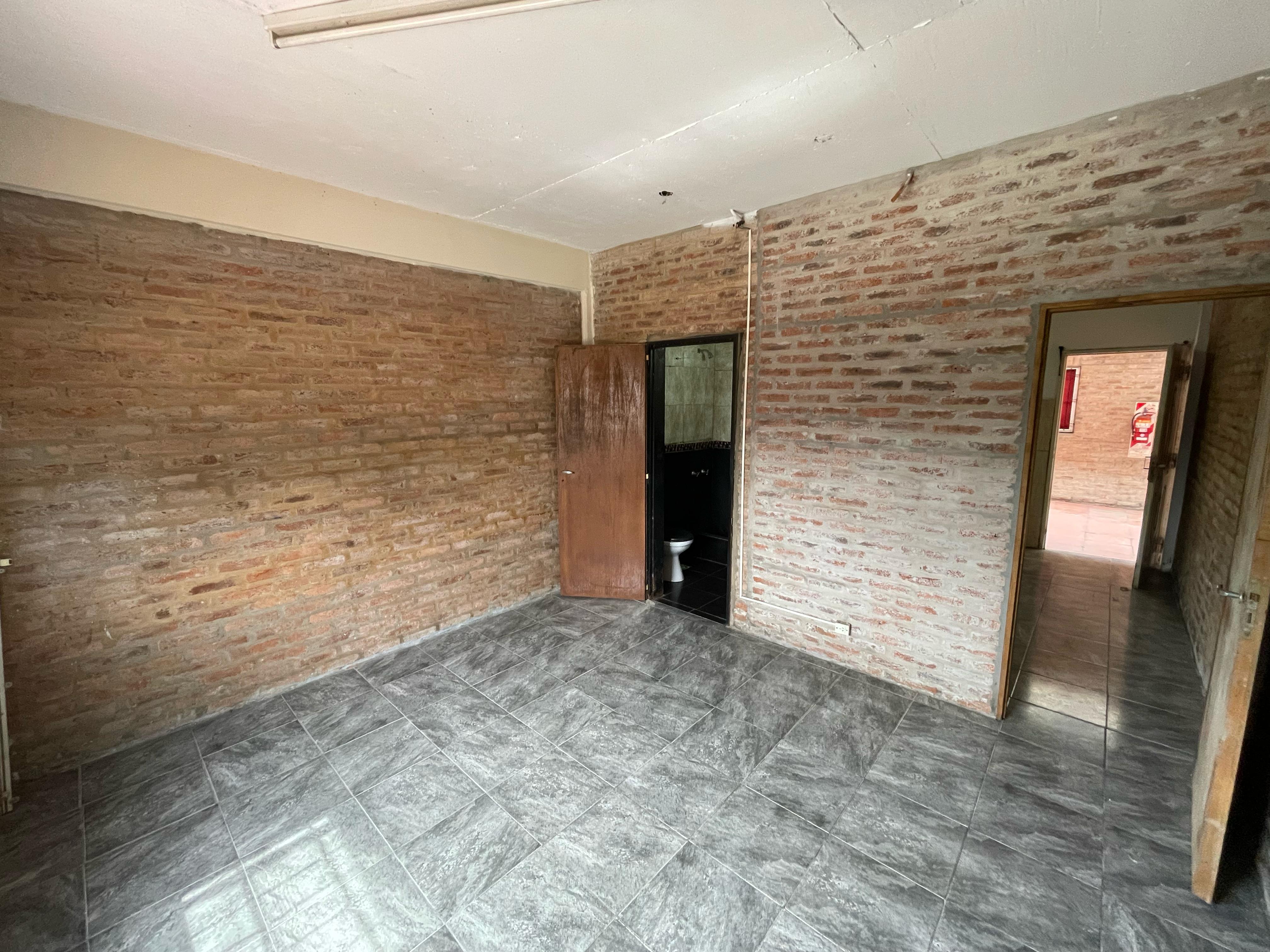 aparopropiedades - Departamento de 2 ambientes con patio