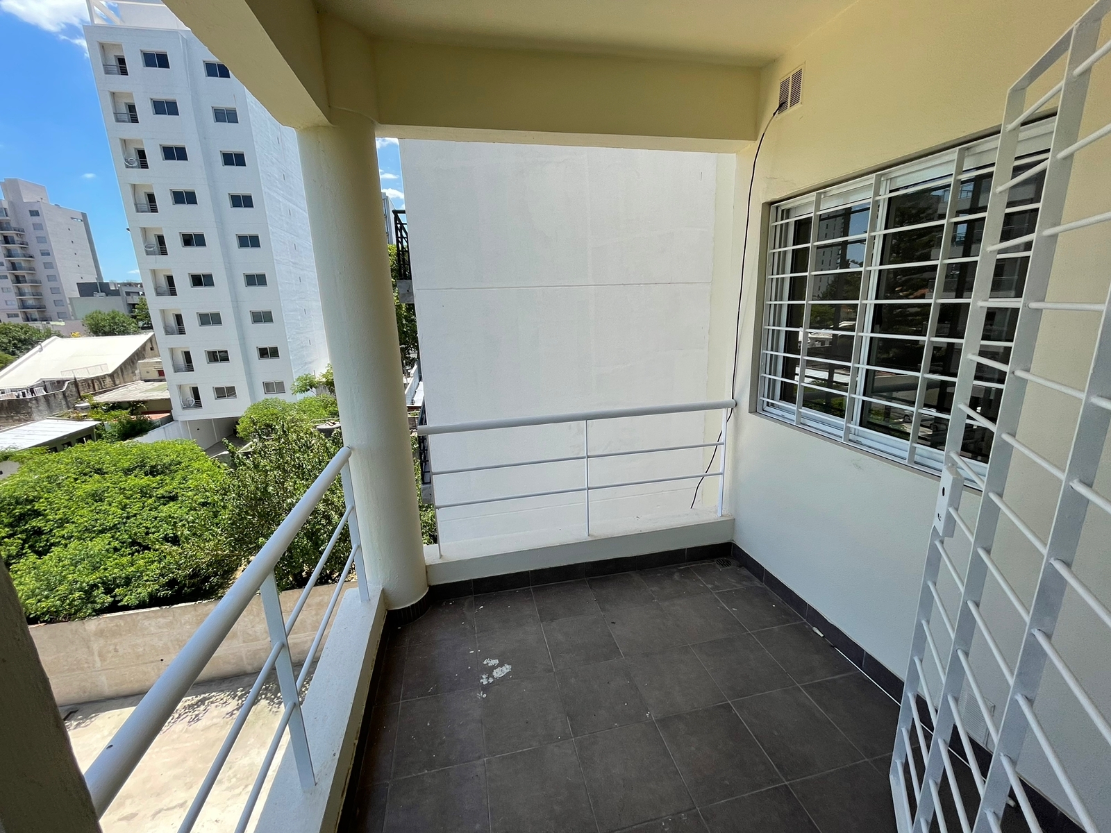 aparopropiedades - Departamento de 2 ambientes en Quilmes a la venta