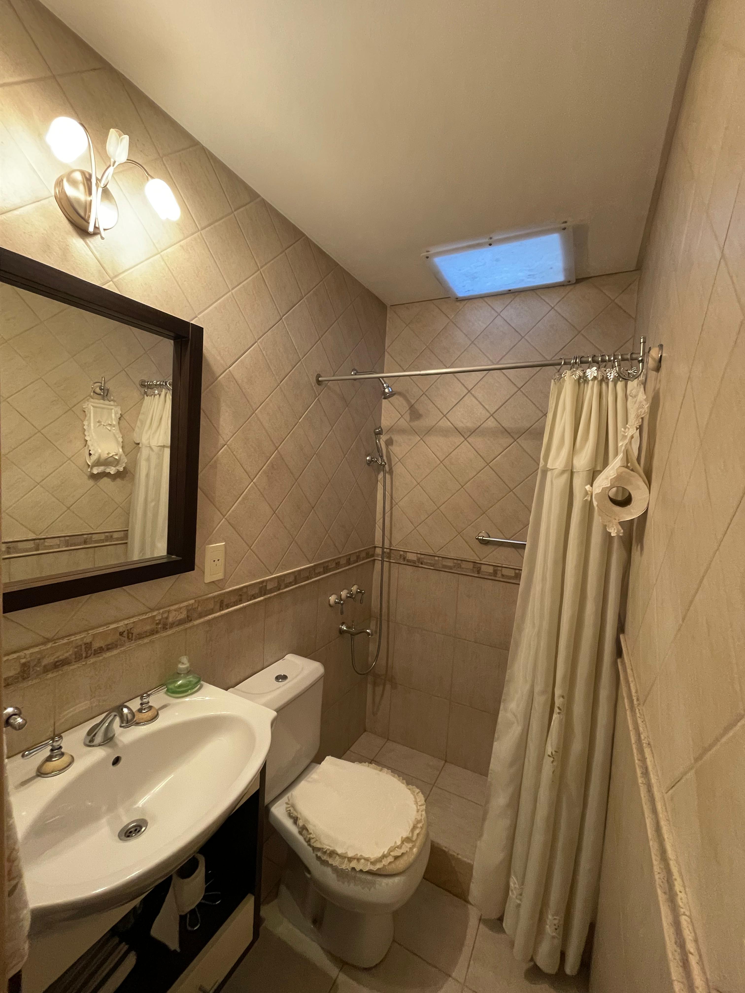 aparopropiedades - Chalet en el Barrio Los Cedros a la venta