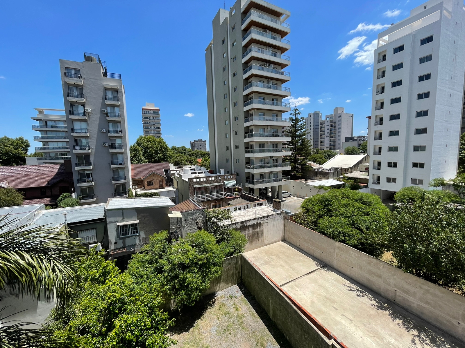 aparopropiedades - Departamento de 2 ambientes en Quilmes a la venta
