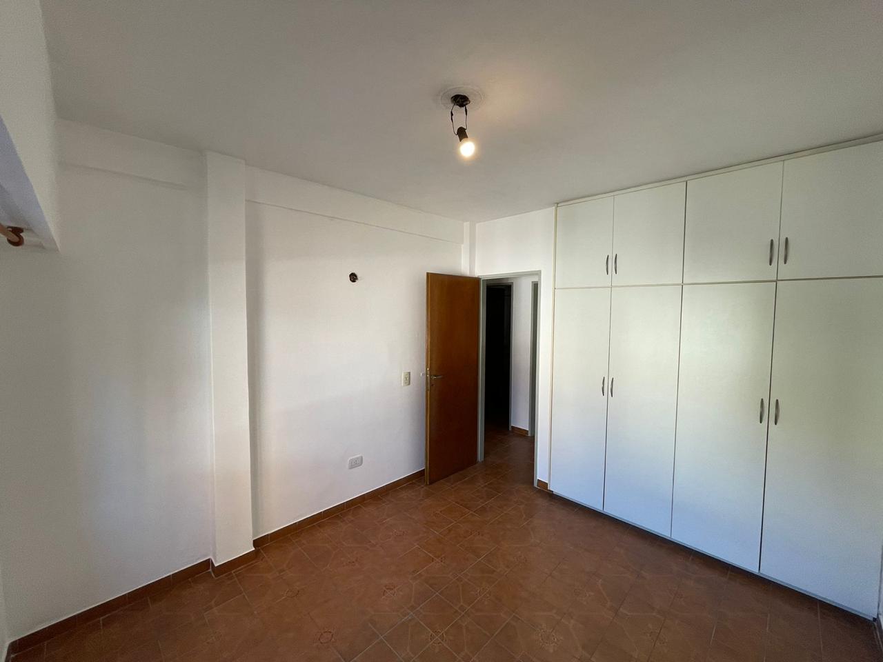 aparopropiedades - Departamento de 3 ambientes en Quilmes centro